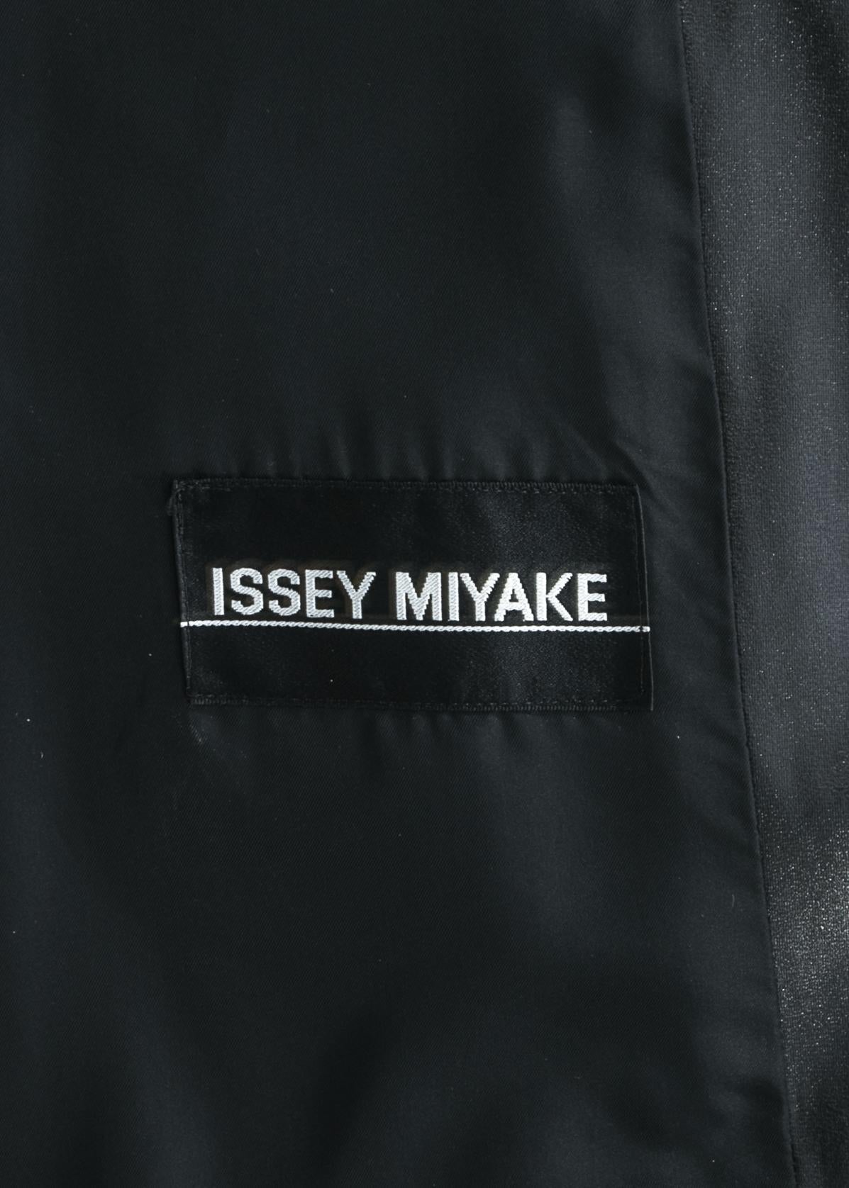 Issey Miyake unisex oversized black nylon puffer coat, c. 1990s 2