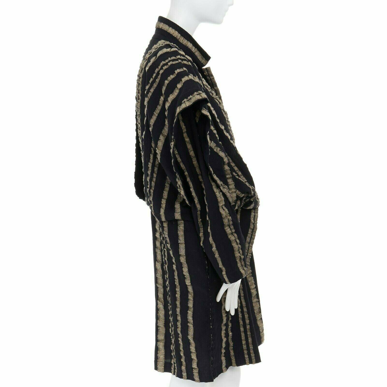 ISSEY MIYAKE Vintage 1980s schwarz gold gestreift Samurai Schulter Wollmantel M US8 Damen