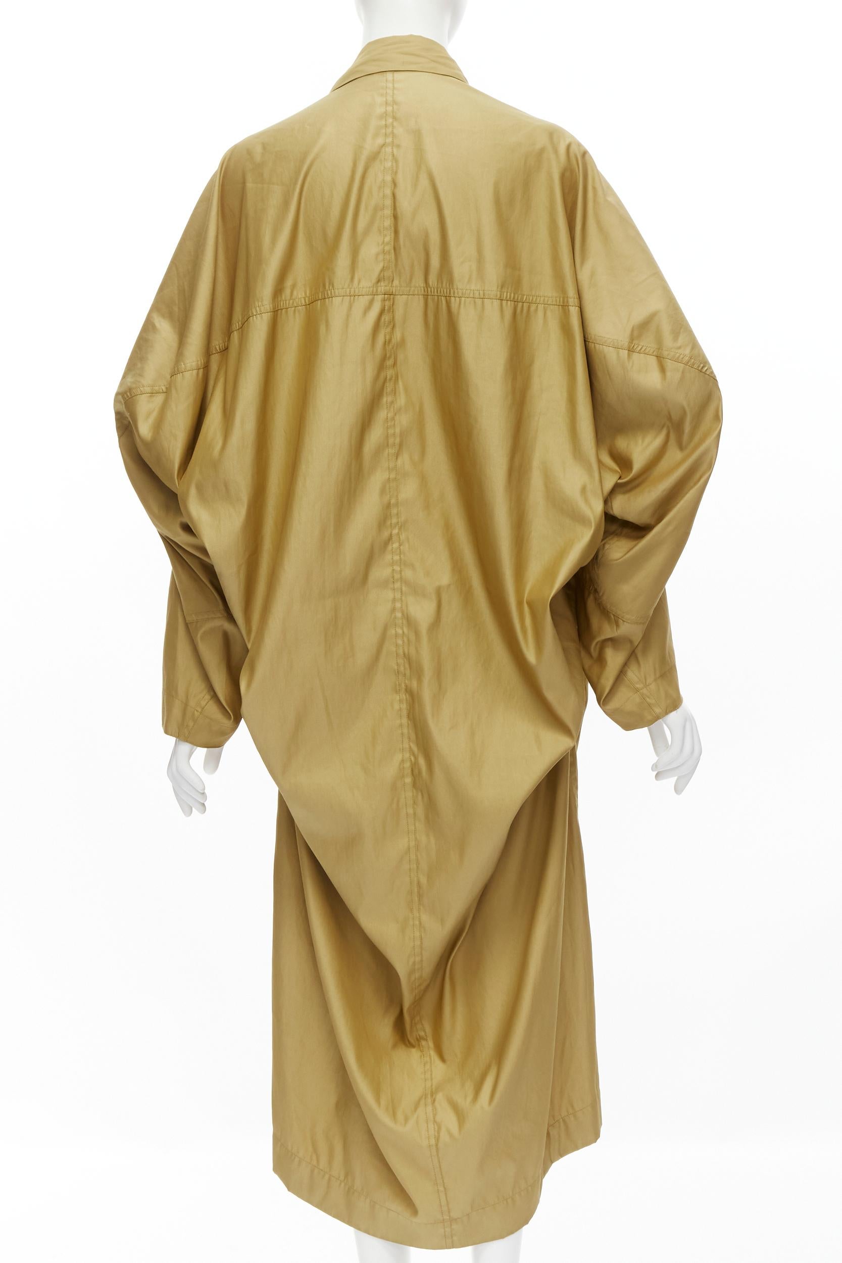 ISSEY MIYAKE Vintage 1980er Jahre Goldbeigefarbener Fallschirm-Trenchcoat mit drapiertem Rücken M Damen im Angebot