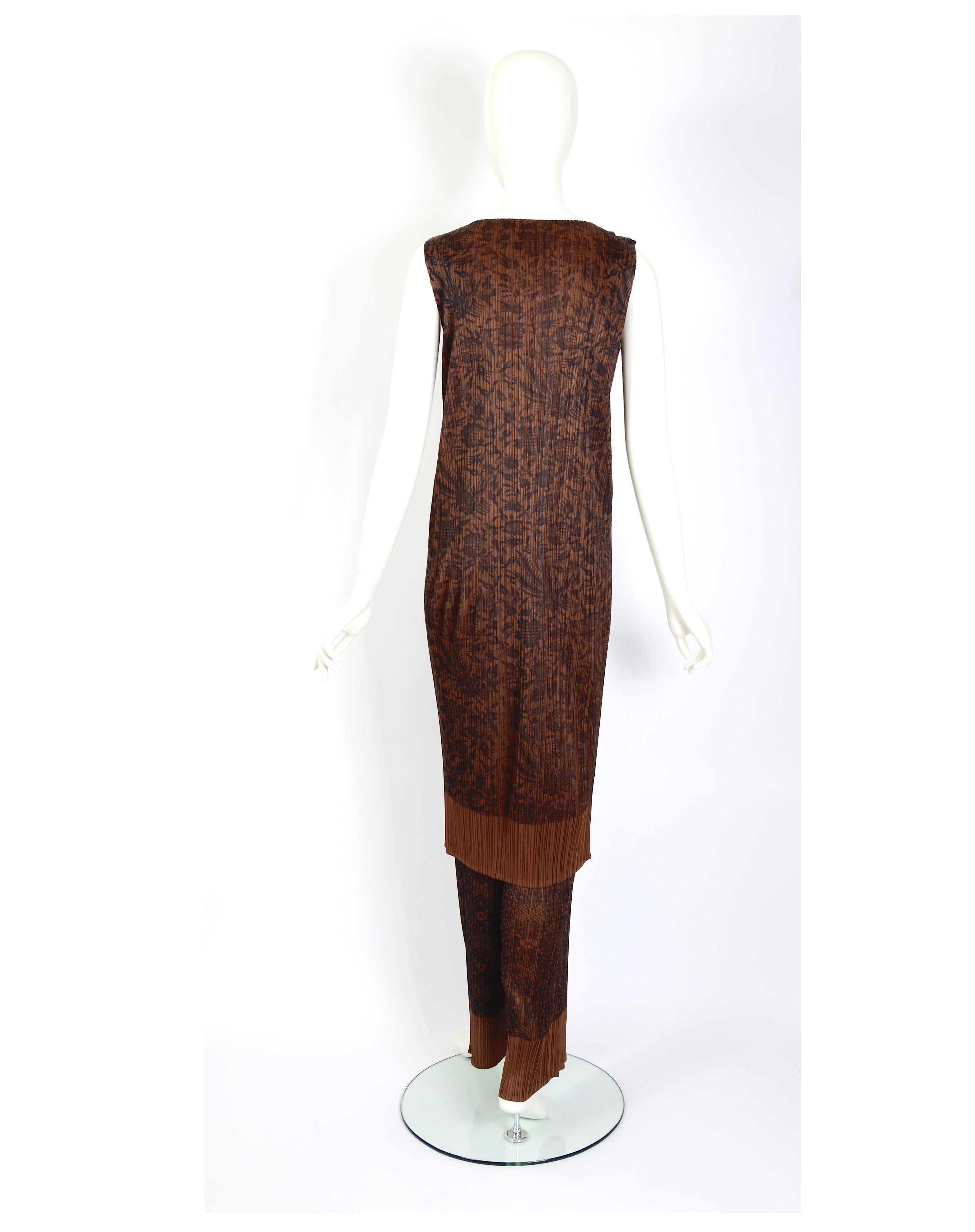 Issey Miyake vintage 1990s brown printed pleats dress and matching pants set For Sale 1