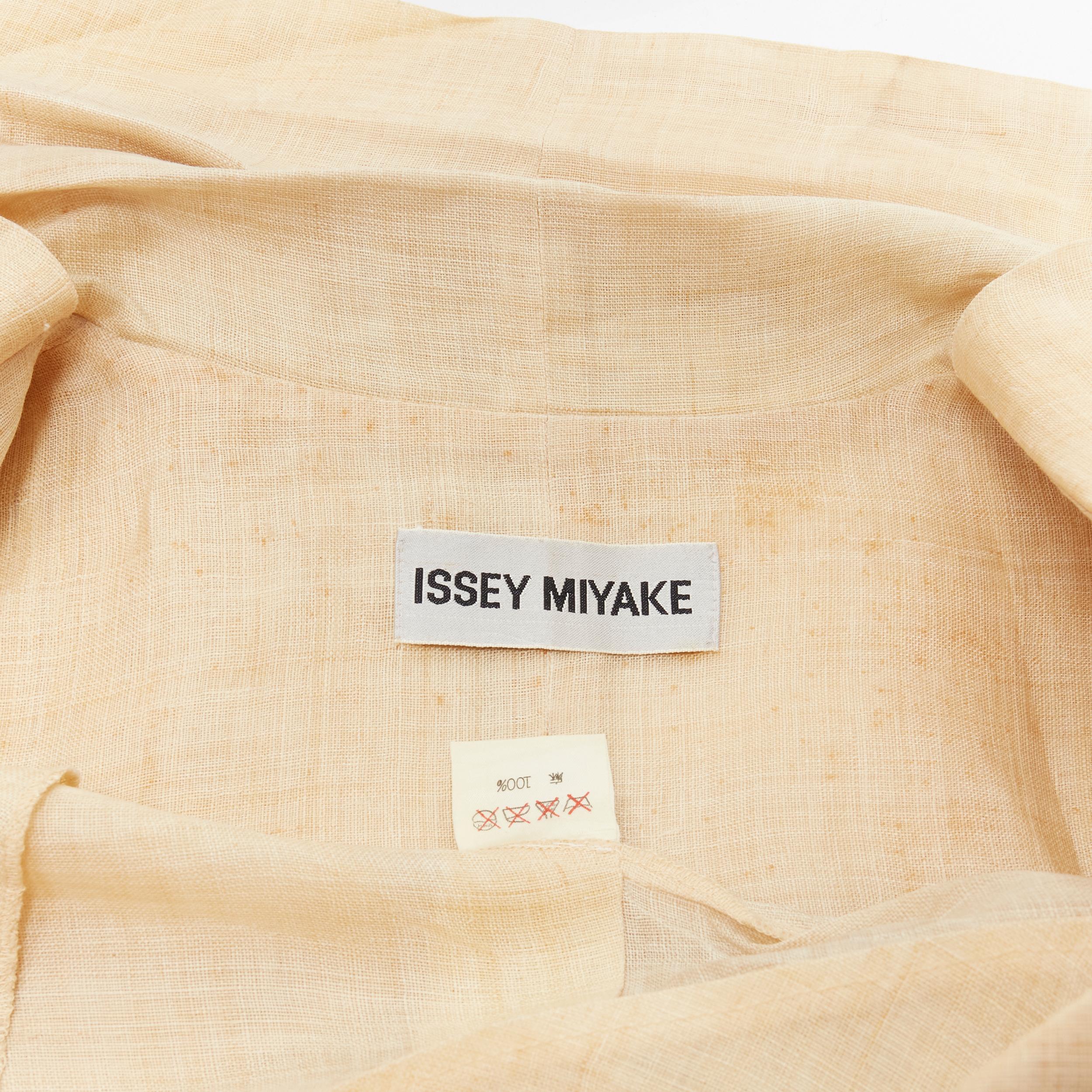 ISSEY MIYAKE Vintage 1991 Runway Dinosaur architectural pleated linen jacket XL For Sale 4