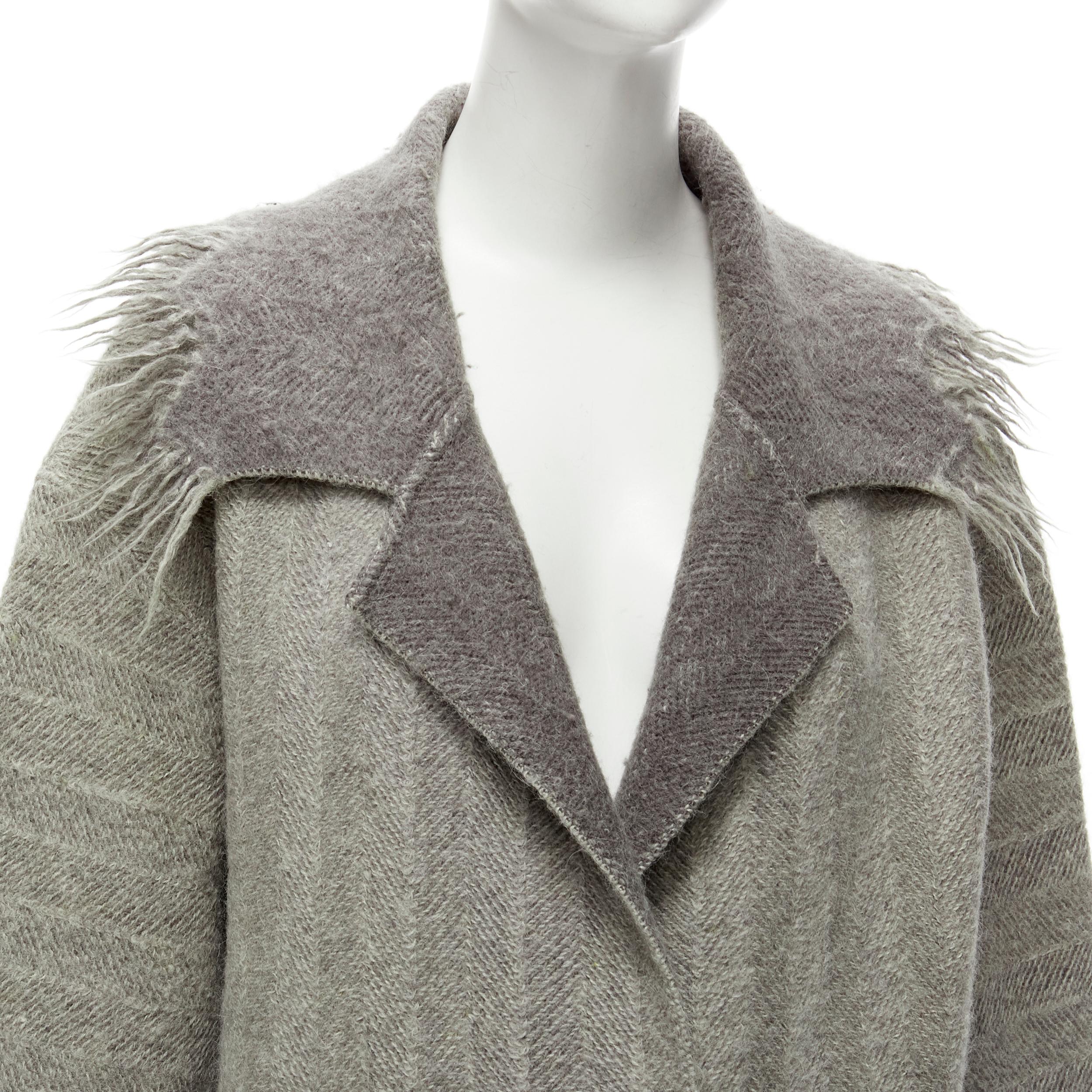 Issey Miyake Vintage 1992 Runway grigio con bordi sfrangiati e colletto largo in lana M in vendita 3