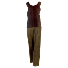 Conjunto de top y pantalón ombre multicolor verde plisado vintage años 90 de Issey Miyake