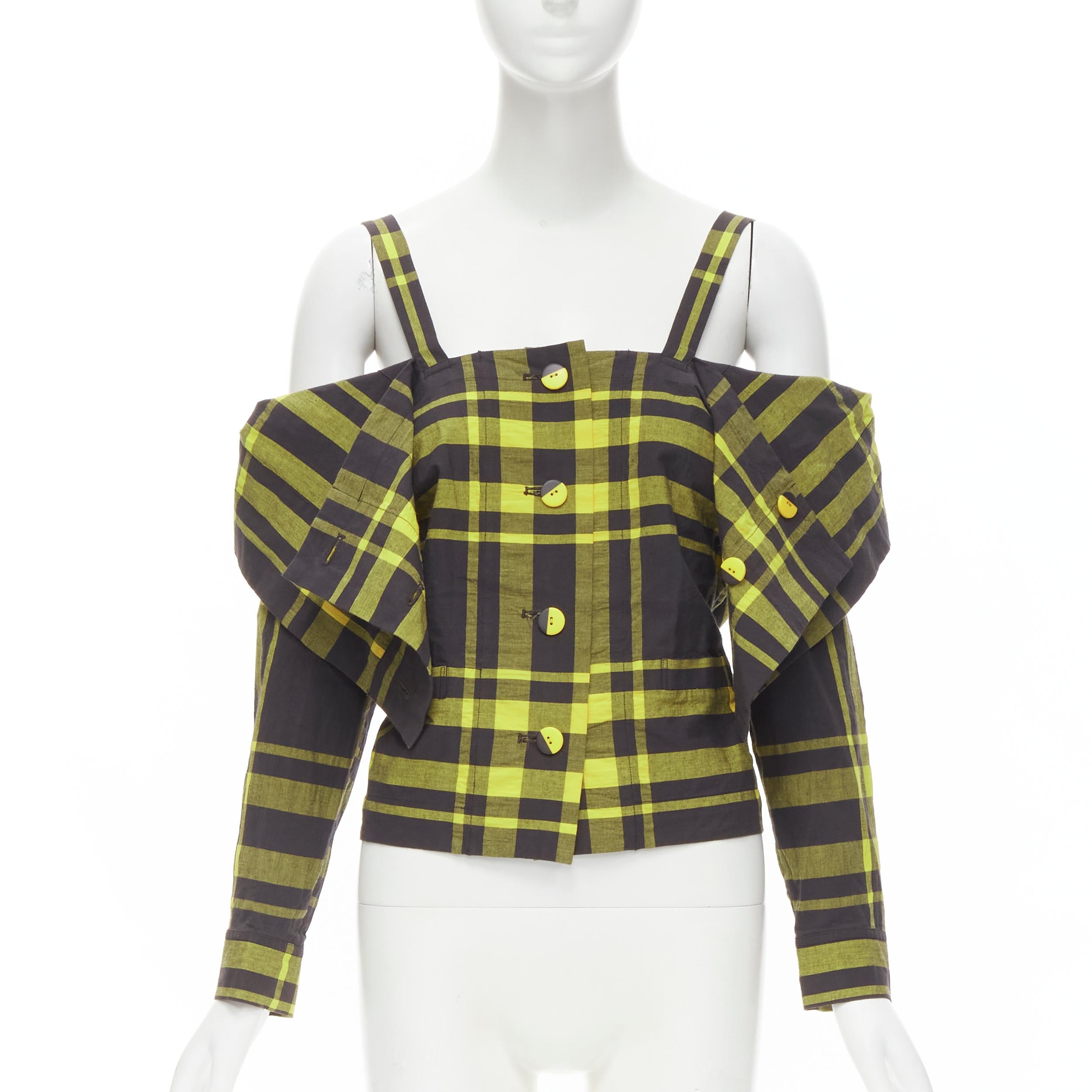 ISSEY MIYAKE Vintage black yellow check plaid cotton stand collar shirt S 
Reference: CRTI/A00523 
Brand: Issey Miyake 
Material: Coton 
Color: Yellow 
Pattern: Check 
Closure: Button 
Extra Detail: Button front. Spaghetti strap. Dramatic stand