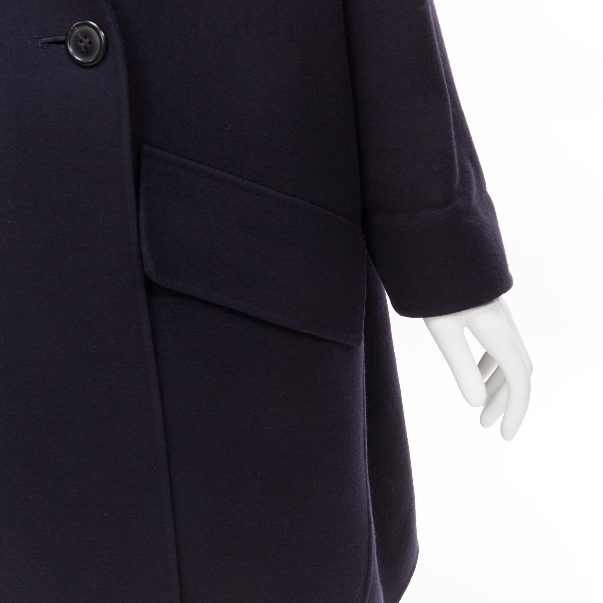 ISSEY MIYAKE Vintage navy blue double breasted wide cut cocoon coat L
Reference: TGAS/D00261
Brand: Issey Miyake
Material: Feels like wool
Color: Navy
Pattern: Solid
Closure: Button
Lining: Navy Fabric
Made in: Japan

CONDITION:
Condition: