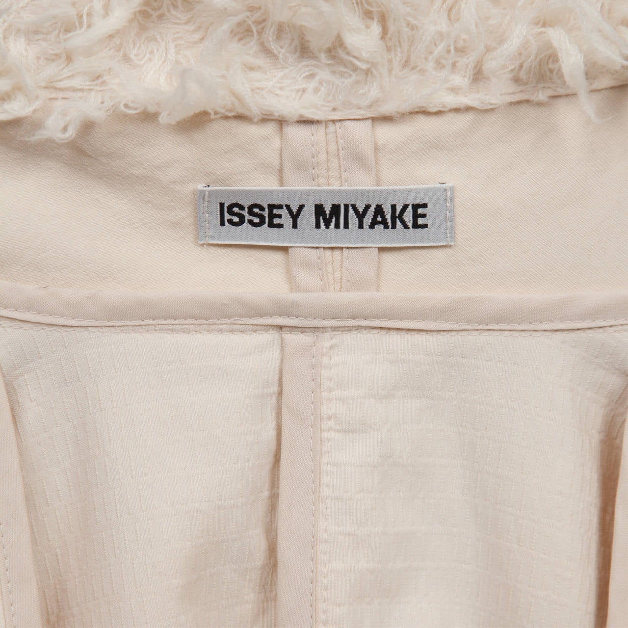 Issey Miyake White Cotton White Mohair Jacket Circa 1990s For Sale 3