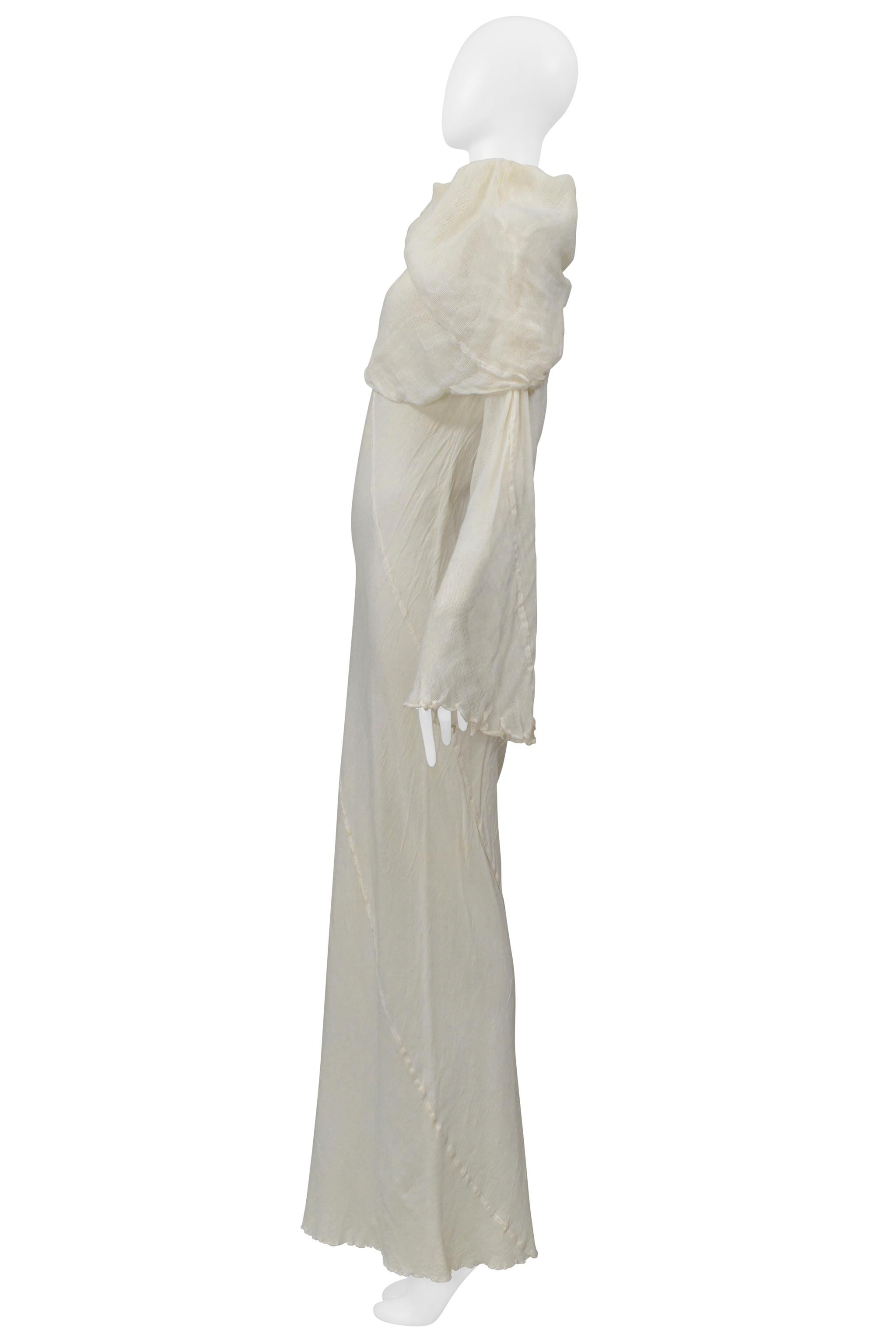 Issey Miyake - Robe longue en lin blanc avec encolure drapée - 1998 en vente 1