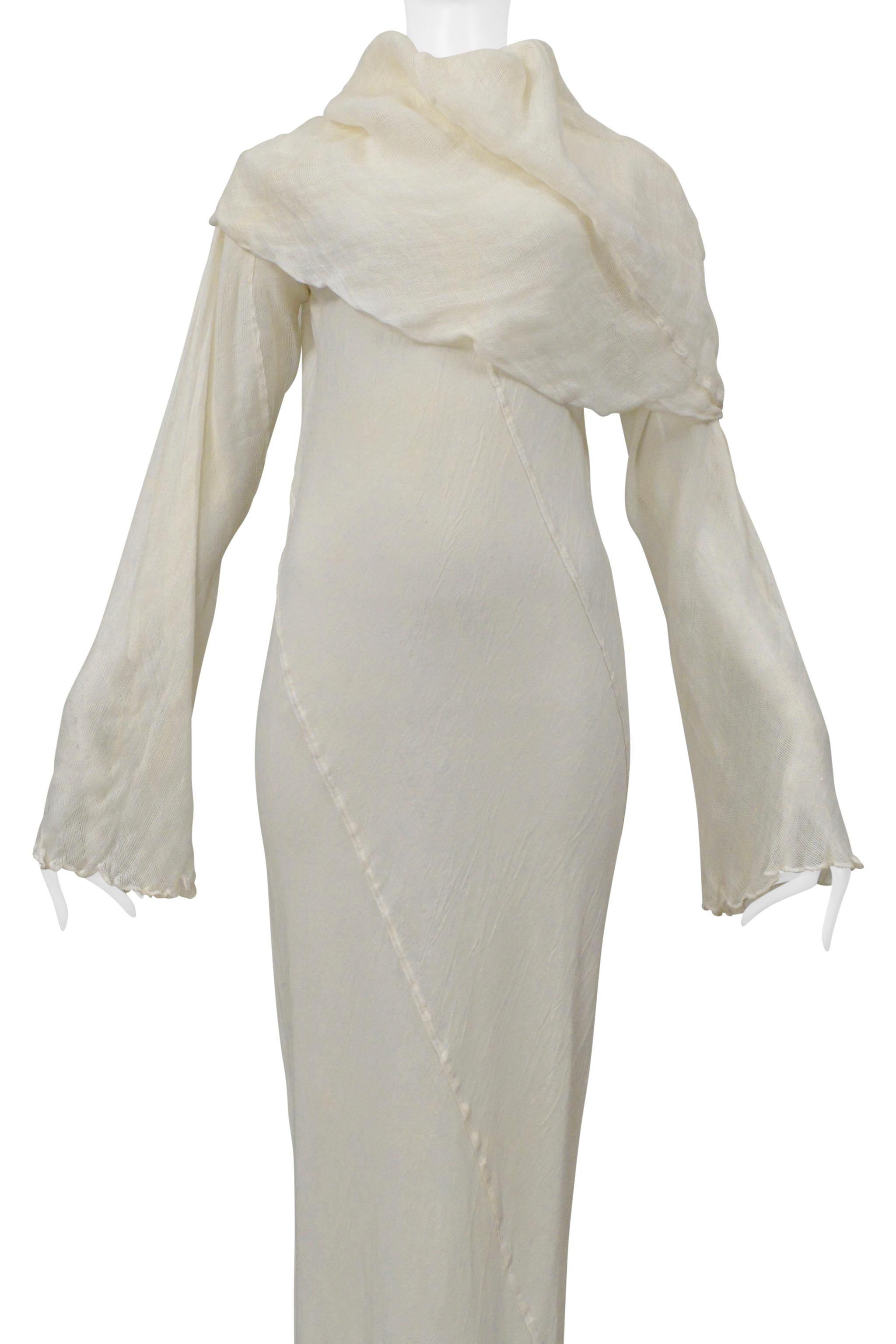 Issey Miyake - Robe longue en lin blanc avec encolure drapée - 1998 en vente 3