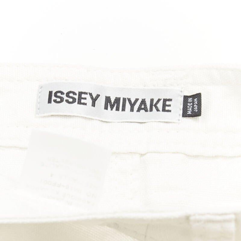 ISSEY MIYAKE white polyester cargo pocket dropped crotch parachute pants JP4 L For Sale 3
