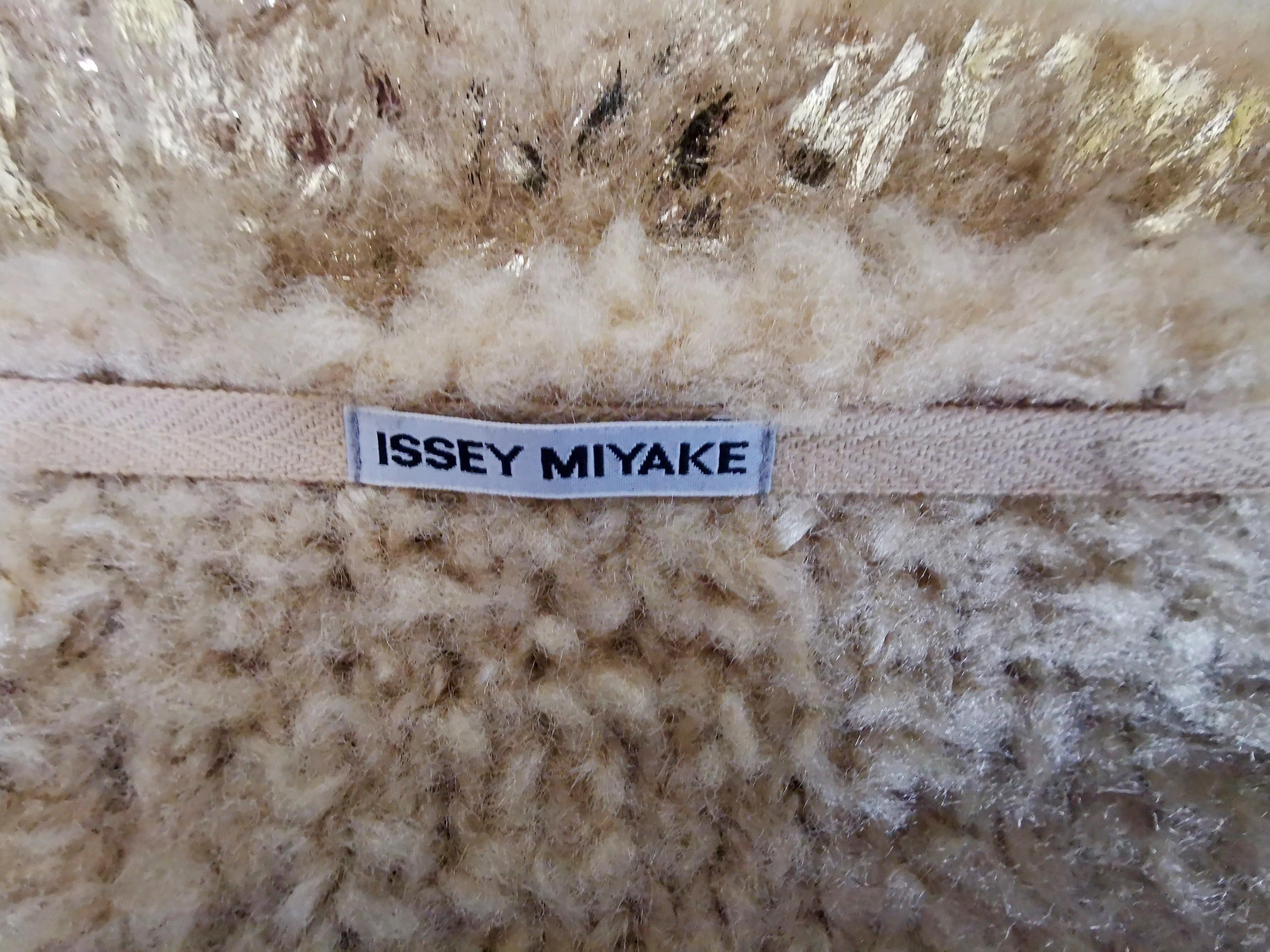 Issey Miyake Wool and Gold Leaf Cardigan/Jacket Fall/Winter 2002 For Sale 13