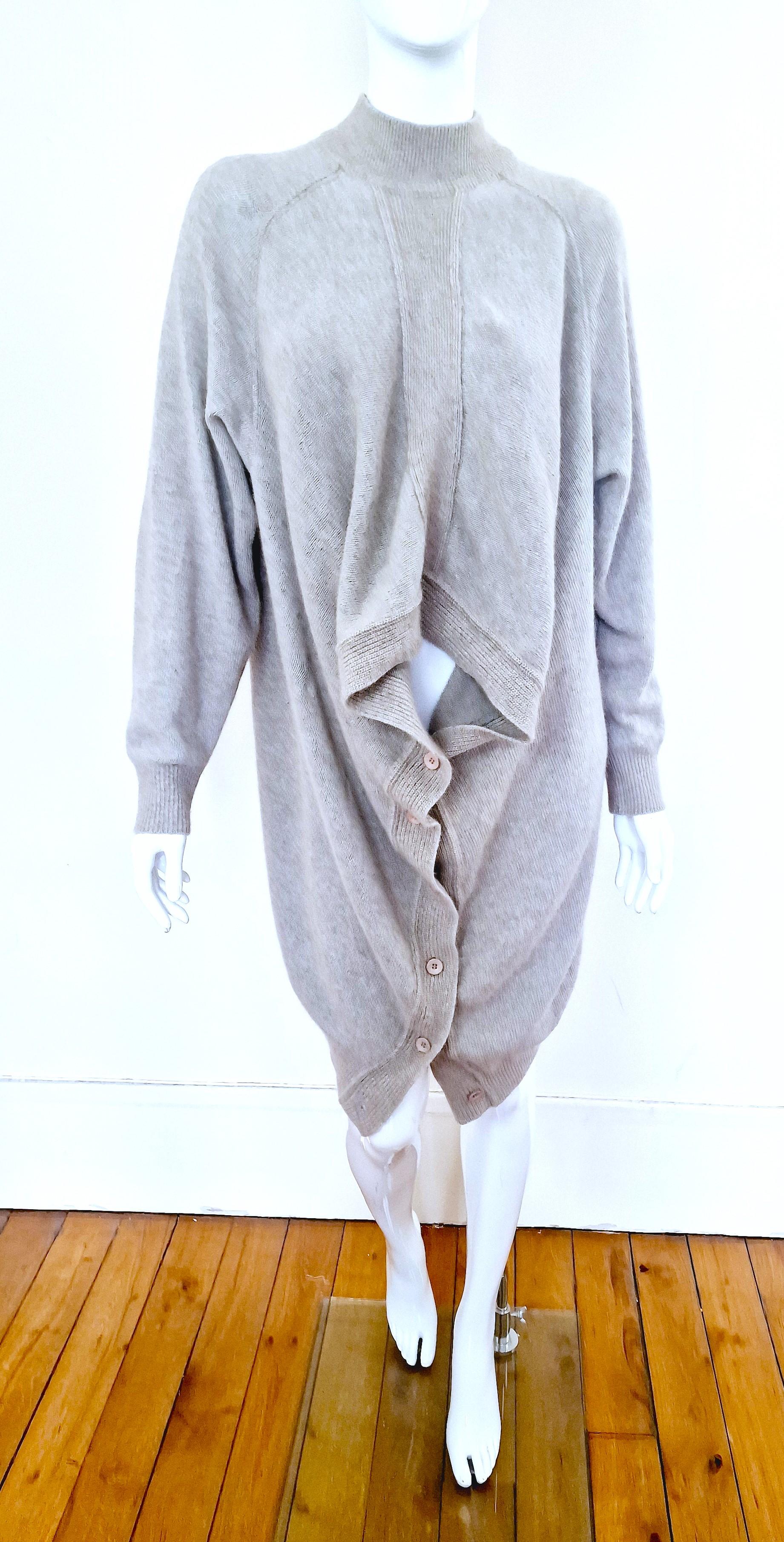 Issey Miyake Wool Multifunction Cutout Vintage Runway 80s Dress Sweater Coat In Excellent Condition For Sale In PARIS, FR