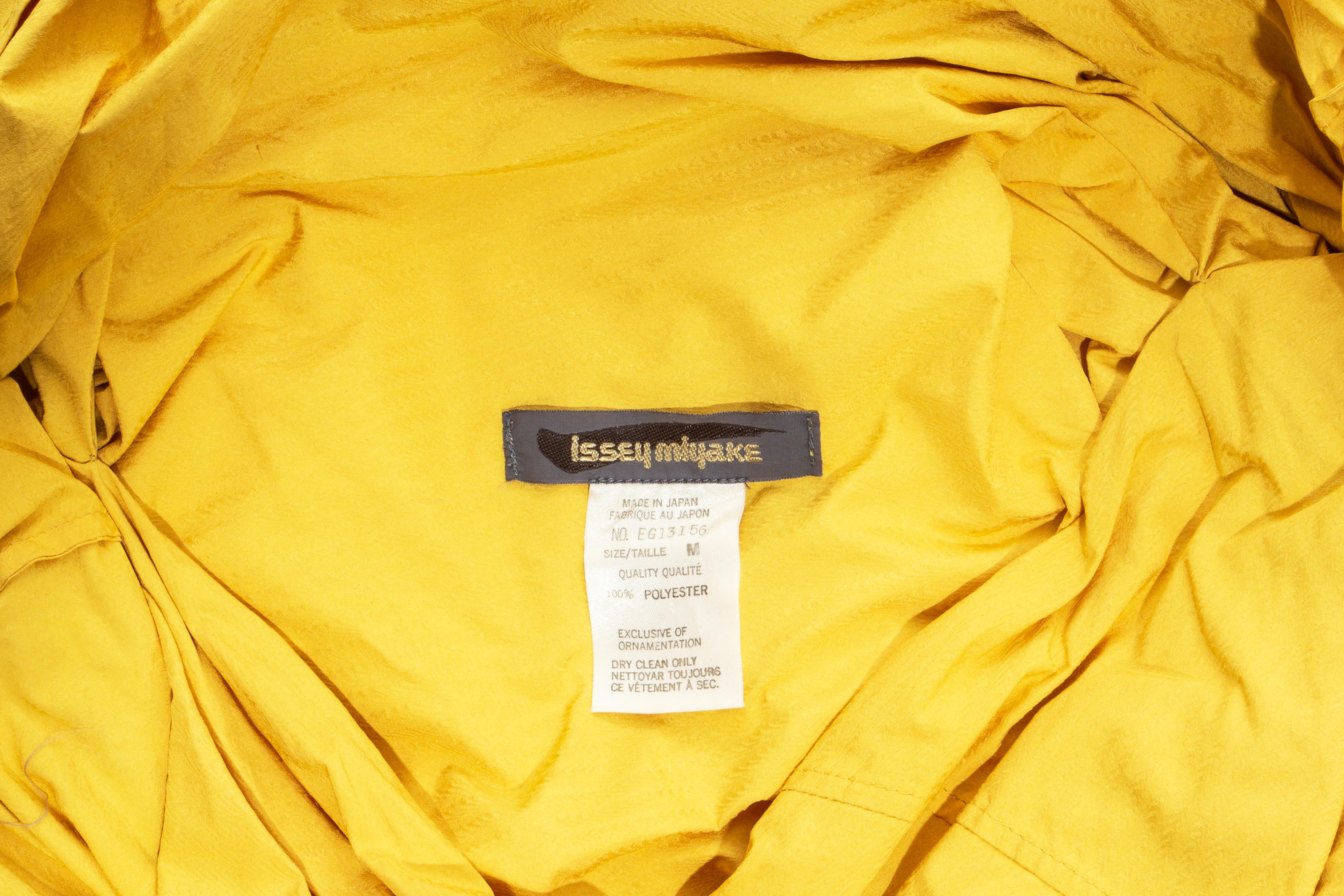 Issey Miyake yellow draped, pleated and knotted parachute ensemble, fw 1986 For Sale 9
