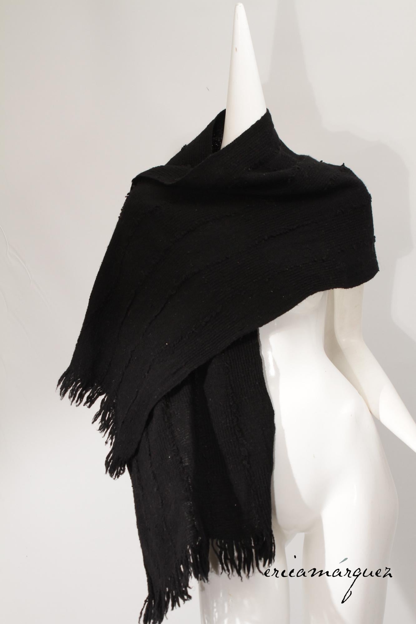 ISSEY SPORT, écharpe oversize en laine noire tissée Saori en vente 1
