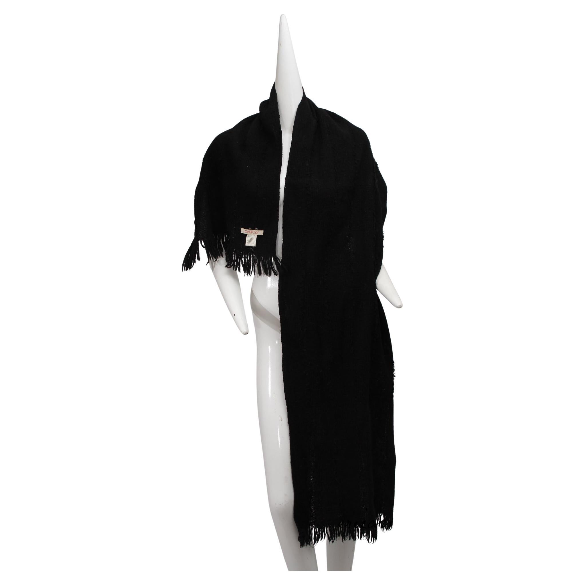 ISSEY SPORT, écharpe oversize en laine noire tissée Saori en vente