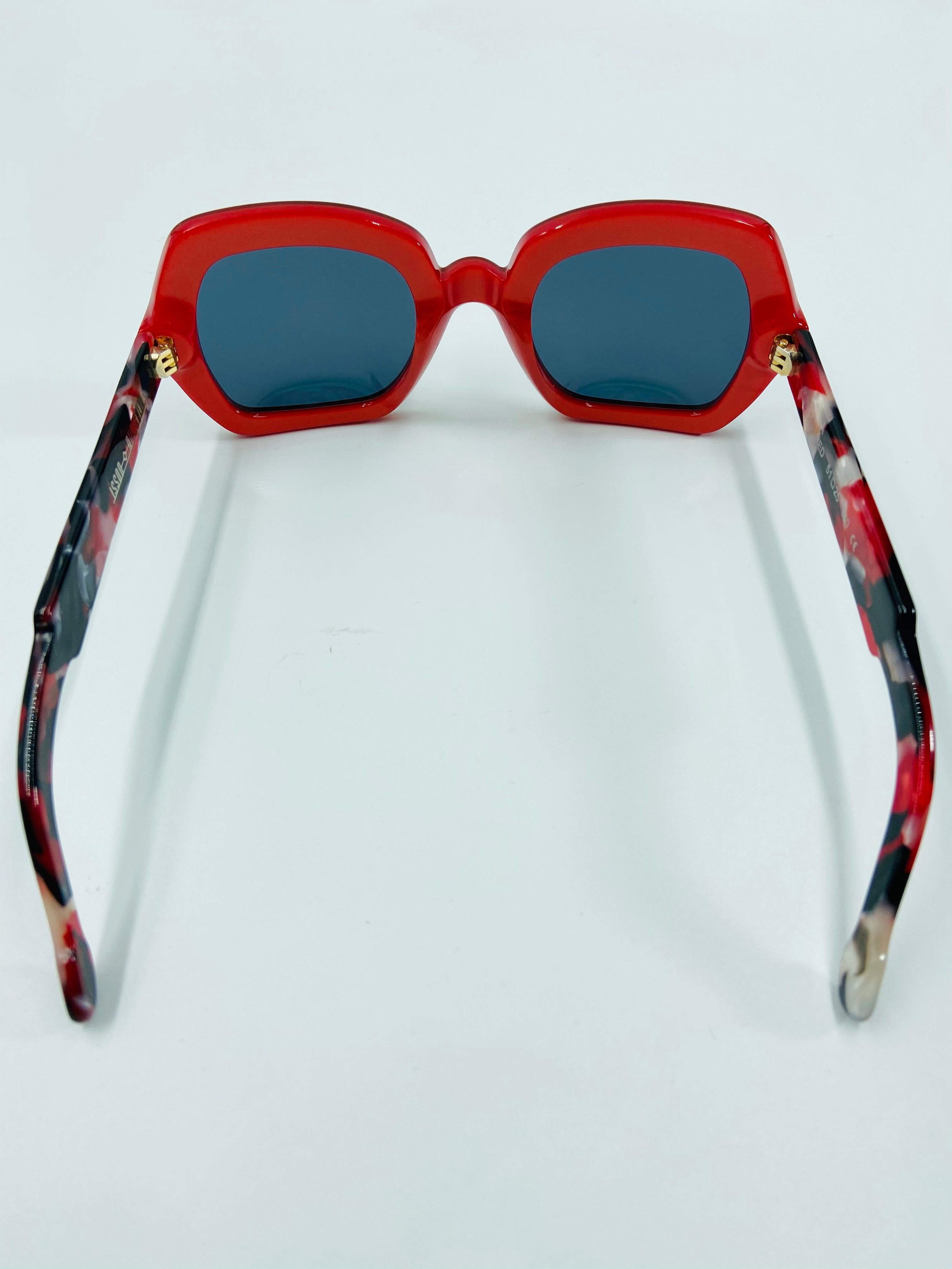 Isson Australia Vintage Ida Red Dead Stock Frames In Excellent Condition For Sale In Los Angeles, CA