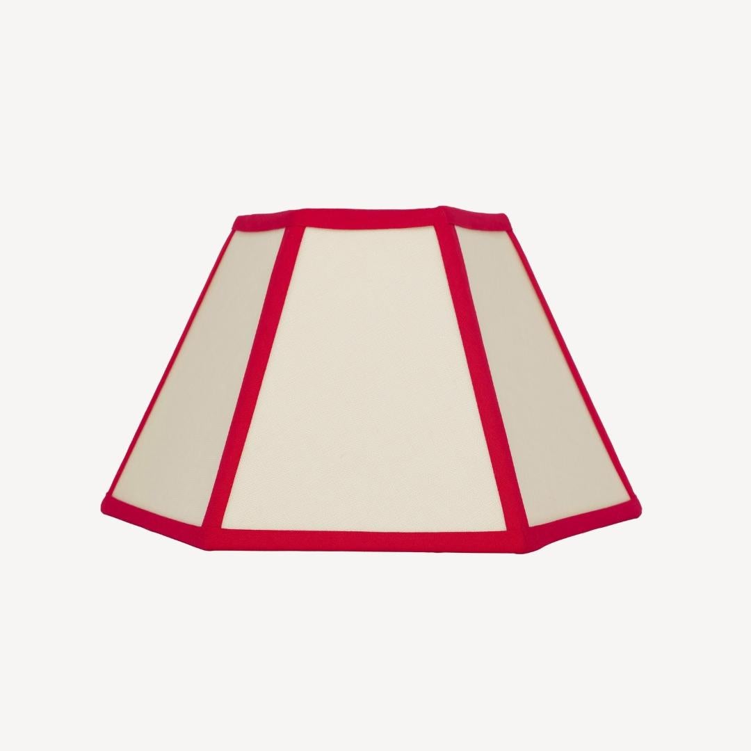 Britannique Abat-jour en lin hexagonal Issy Granger, bordure rouge - 10