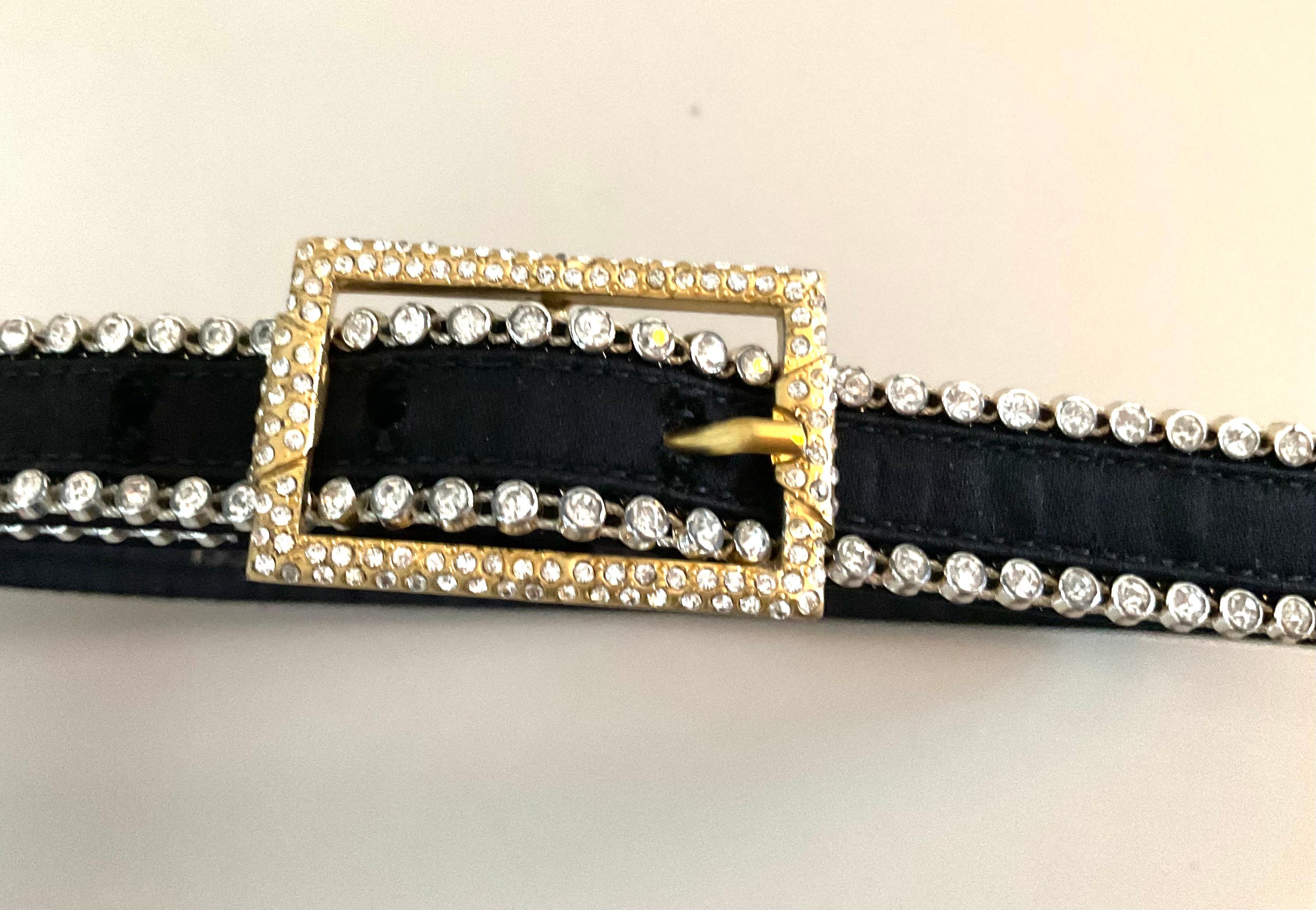 Nero Istante by Versace 1990s Cintura nera con strass in vendita