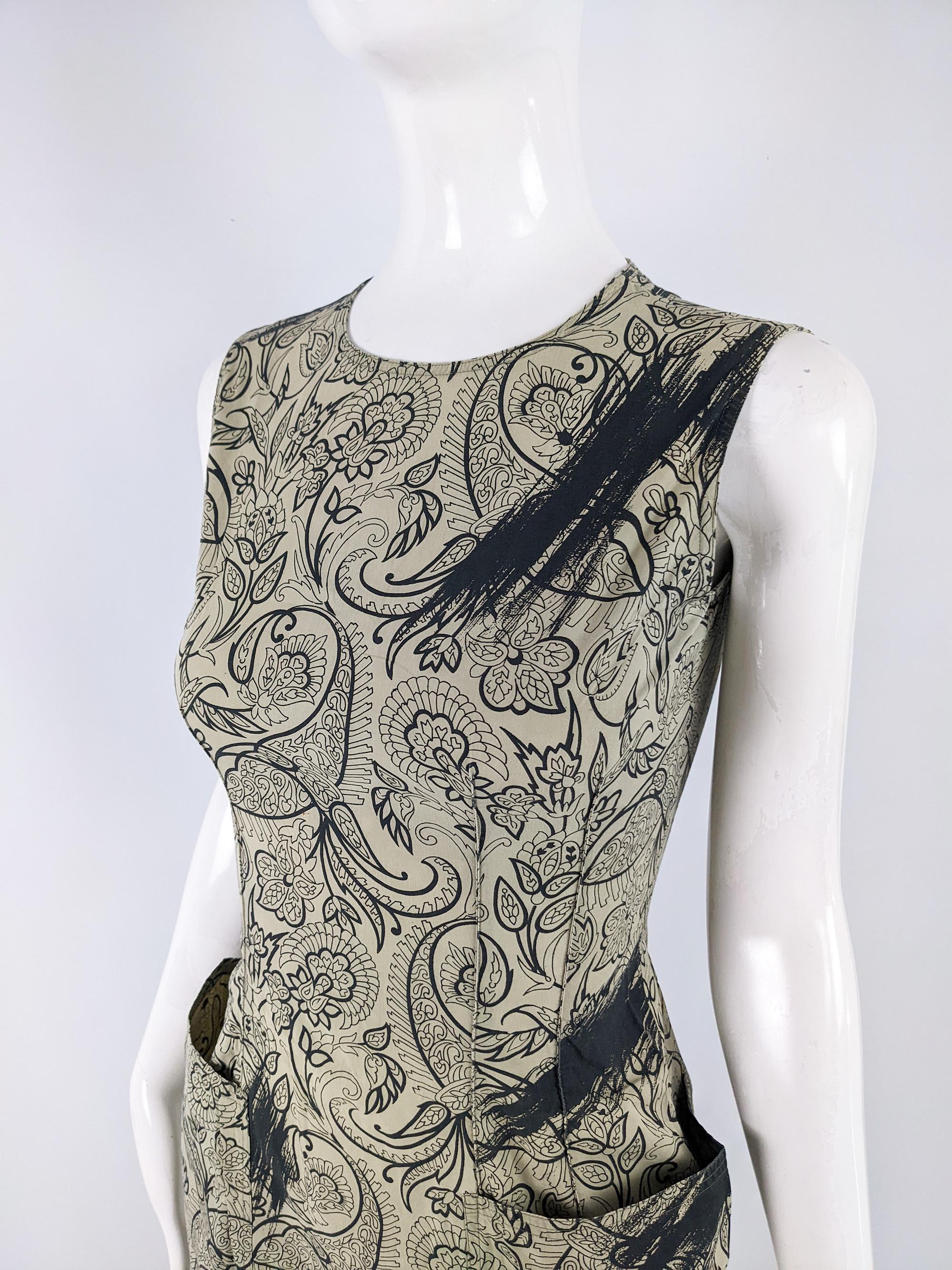 Istante by Versace 1980s Vintage Sleeveless Dress Paisley Cotton Dress In Fair Condition For Sale In Doncaster, South Yorkshire