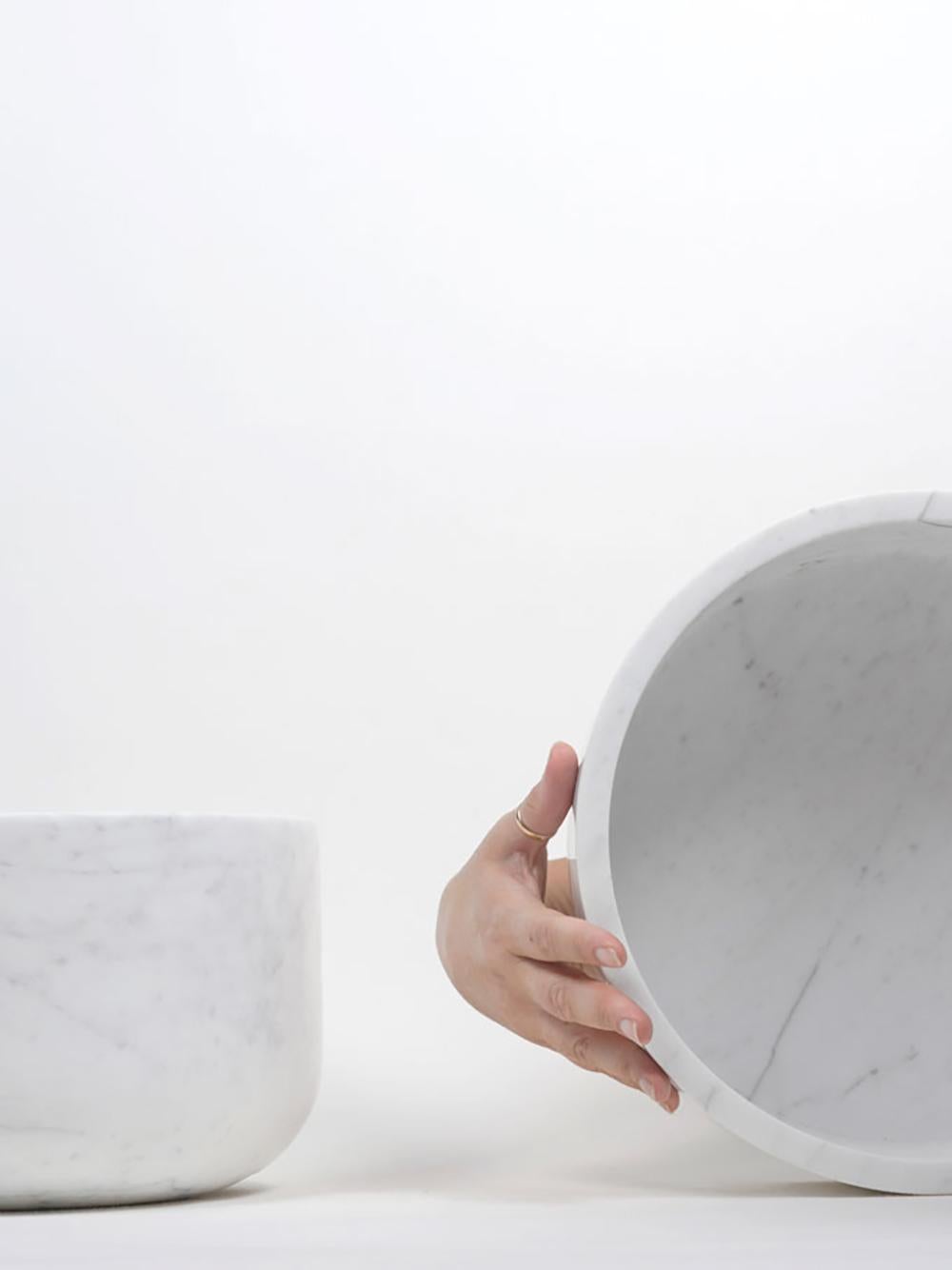 Contemporary Istanti Inclusi Testa, Bianco Carrara For Sale