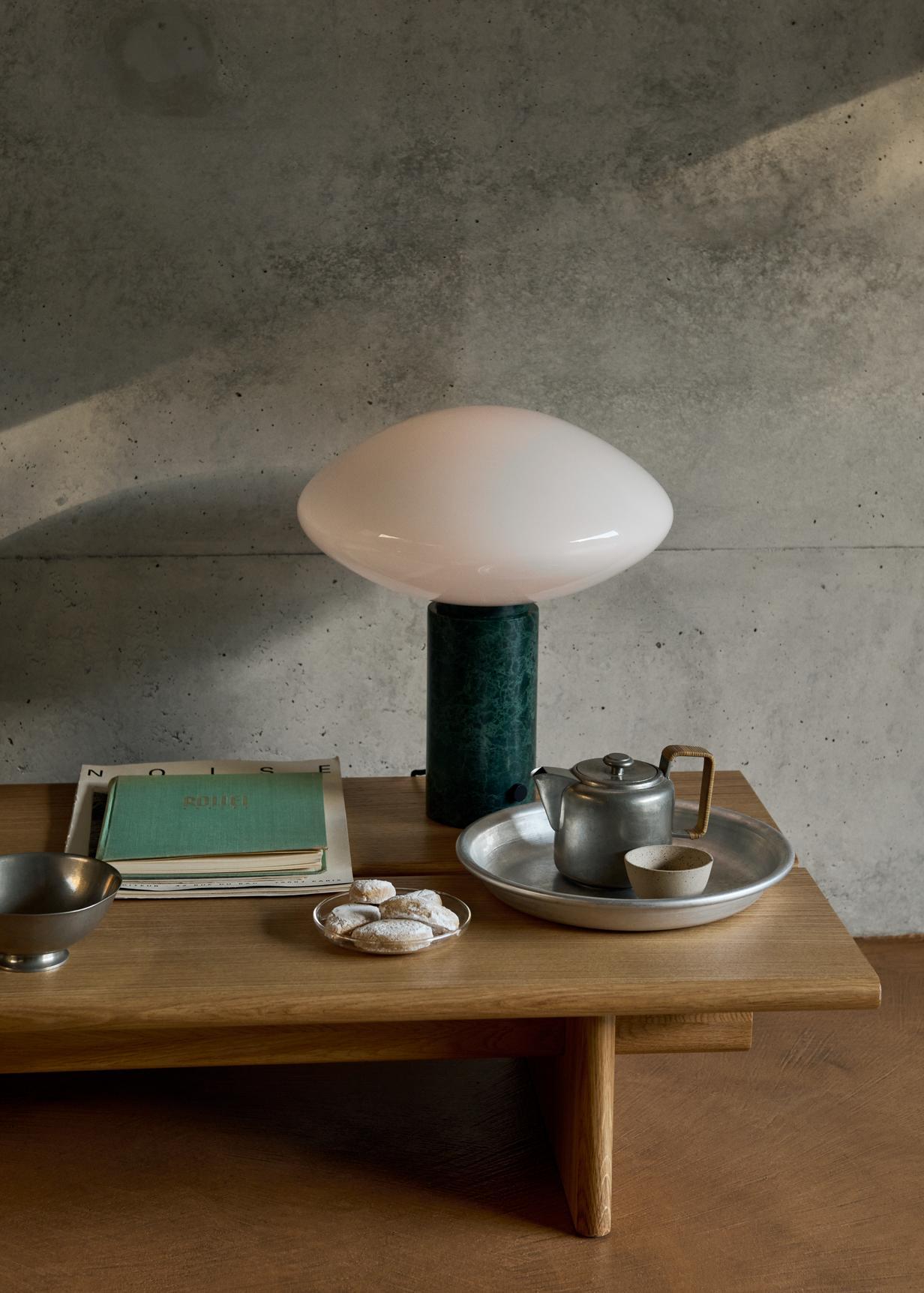 Table basse Ita OS3 en chêne d'OEO Studio pour &Tradition Neuf - En vente à Dubai, AE