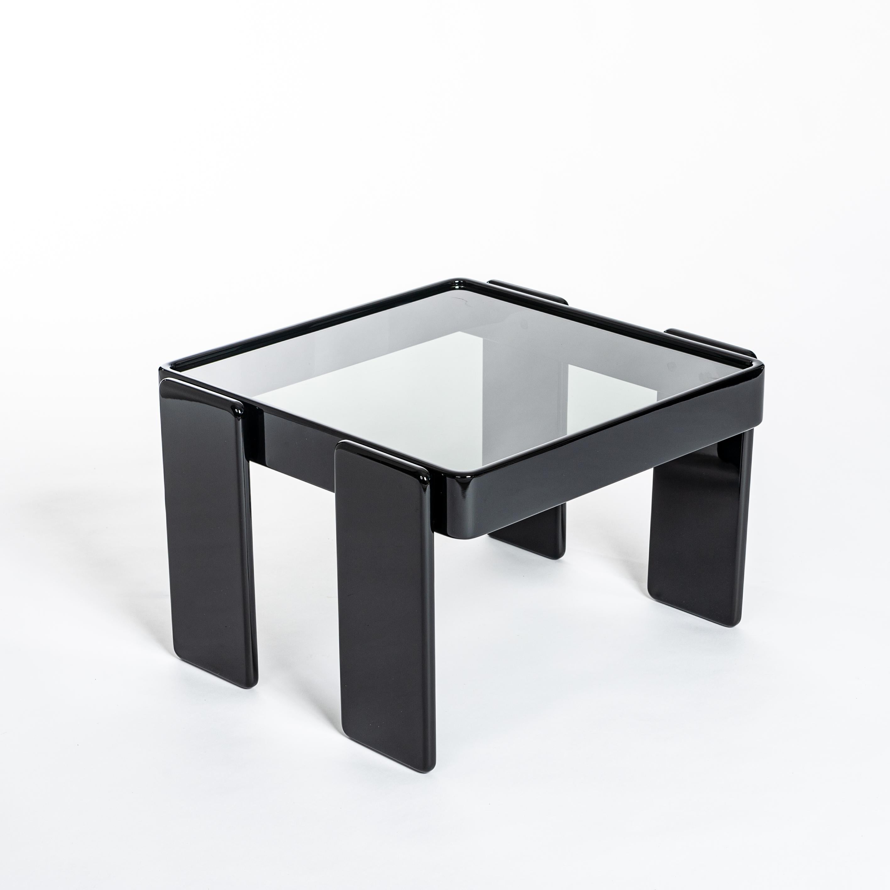 Italian Midcentury Gianfranco Frattini Black Nesting Tables for Cassina, 1960s For Sale 1
