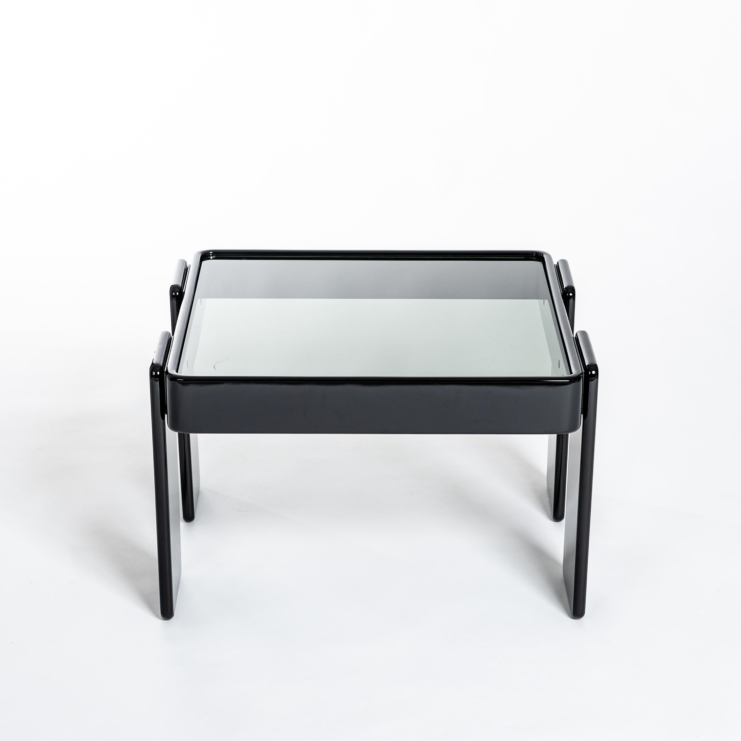 Glass Italian Midcentury Gianfranco Frattini Black Nesting Tables for Cassina, 1960s For Sale