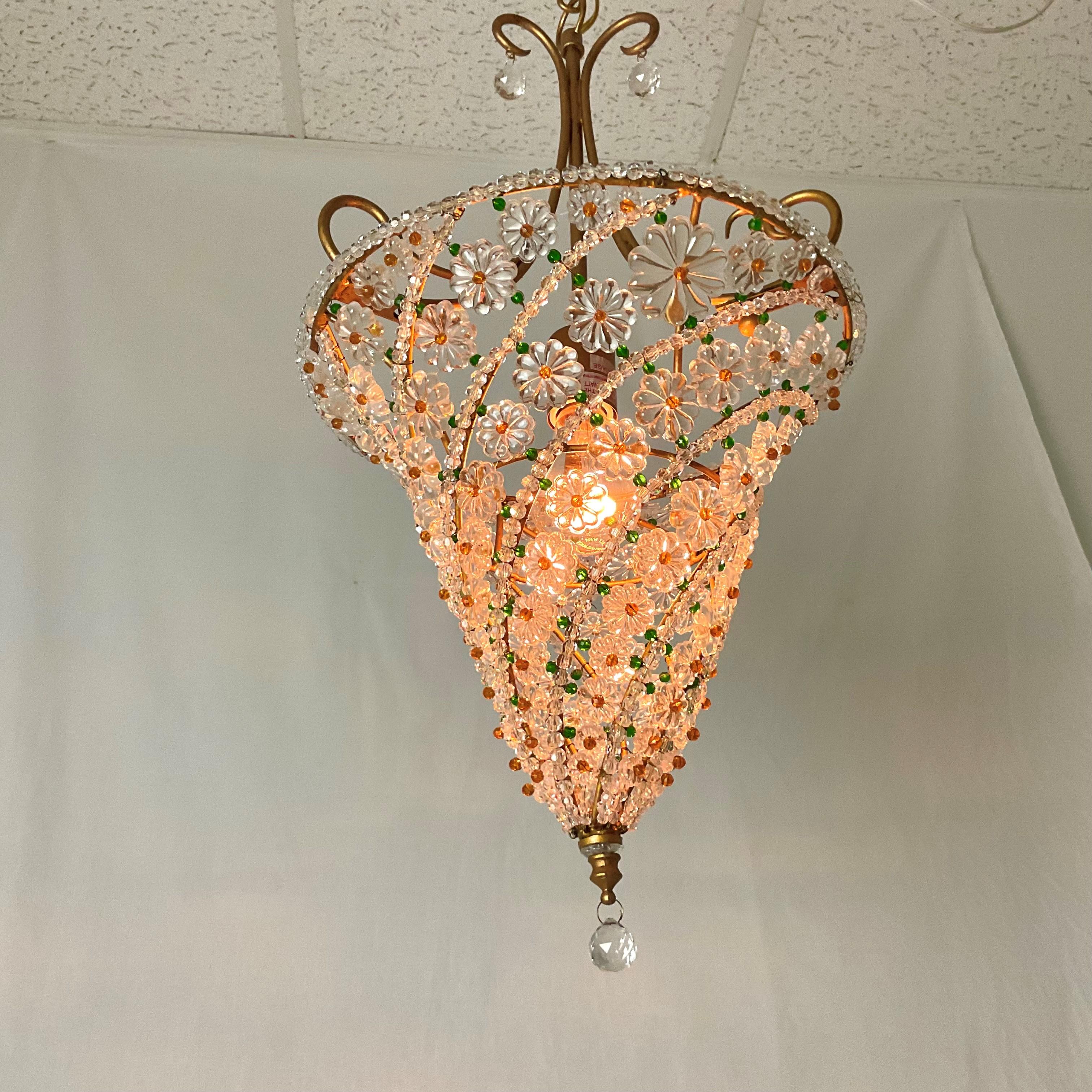 Italiano Italain Glass Beaded Pendant Light in vendita