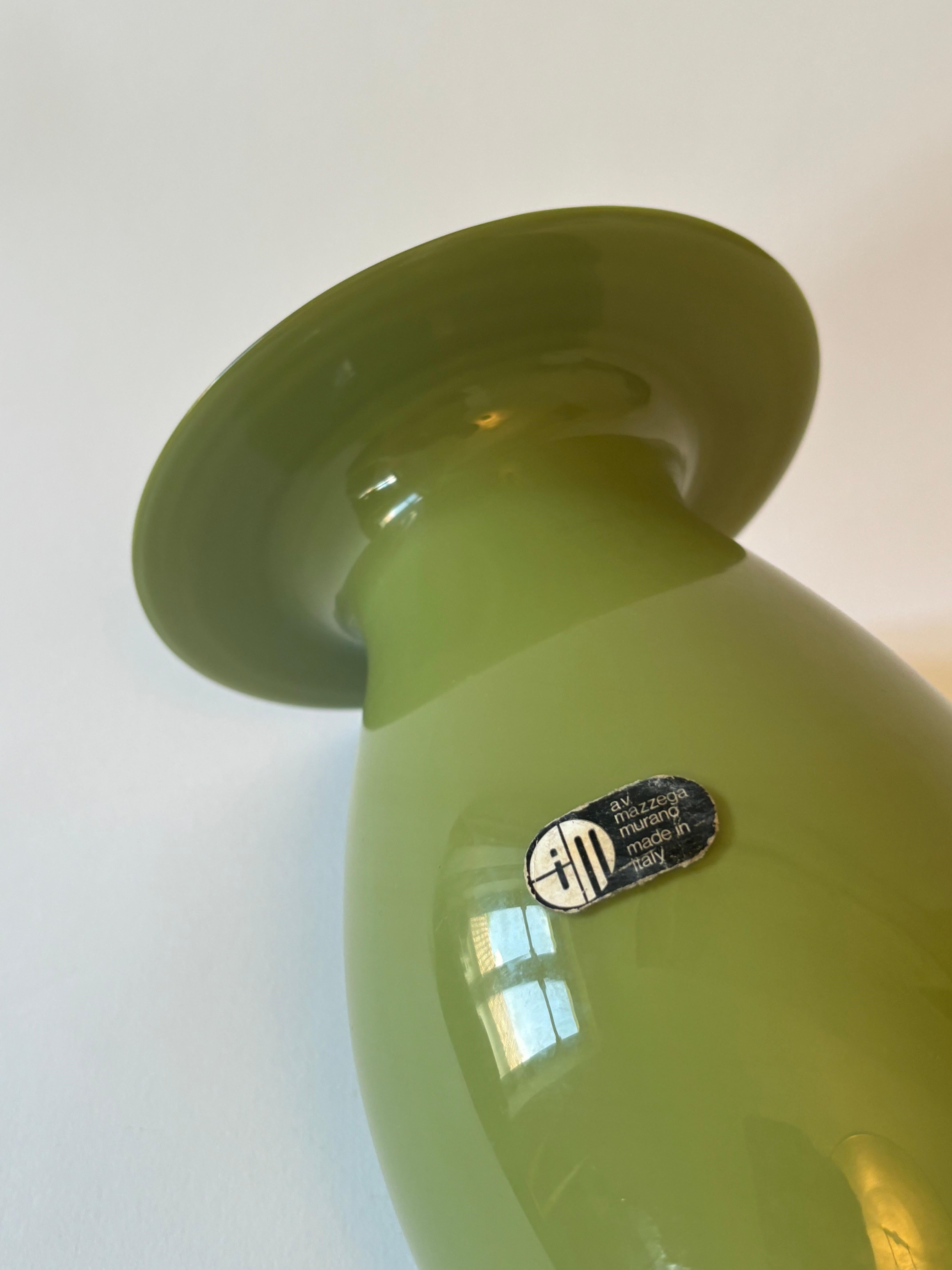 Vase aus italienischem Muranoglas von Carlo Nason für A. V. Mazzega im Angebot 1