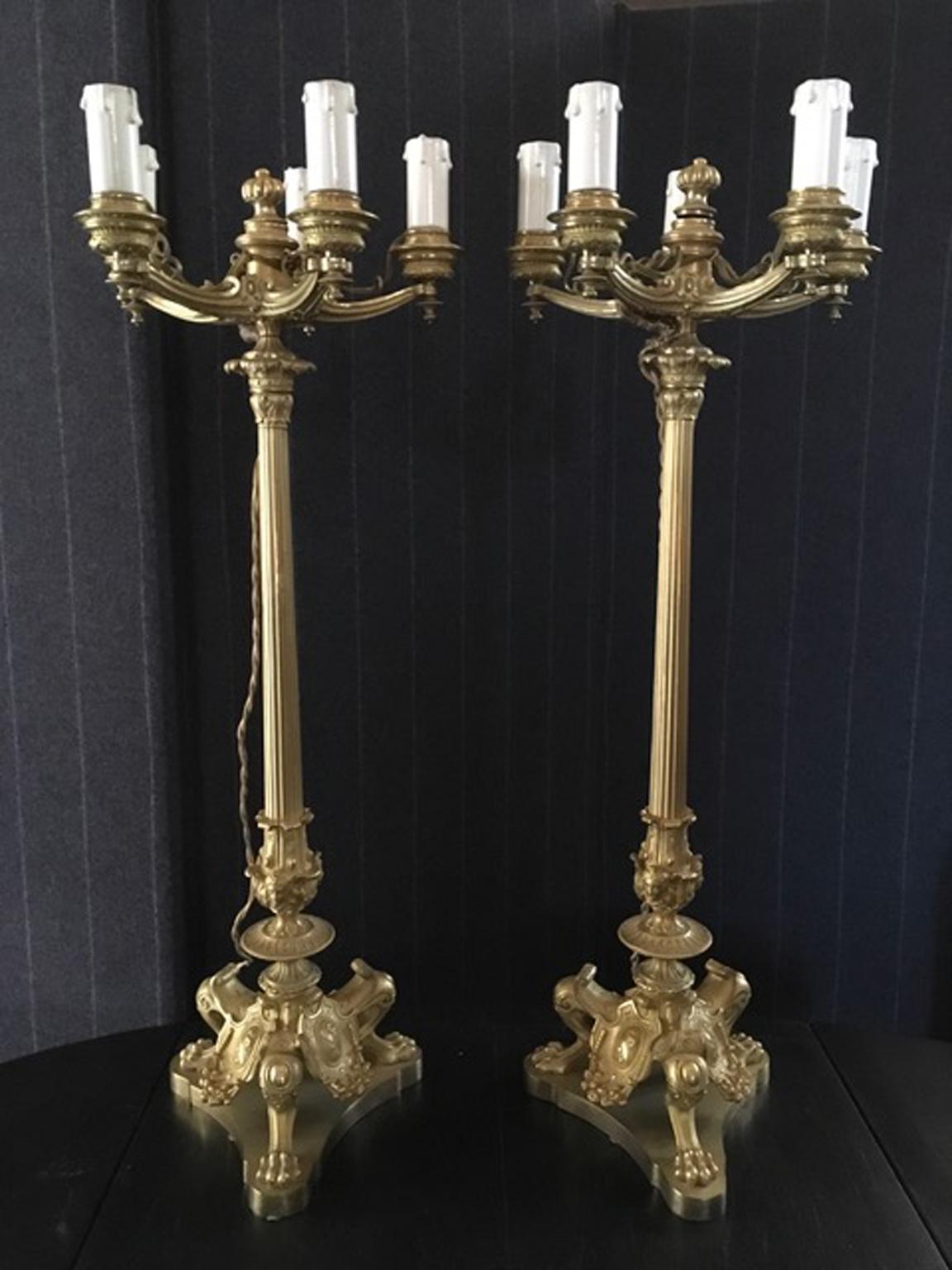 Italy Mid-18th Century Empire Pair Brass Candle Holders In Good Condition For Sale In Brescia, IT