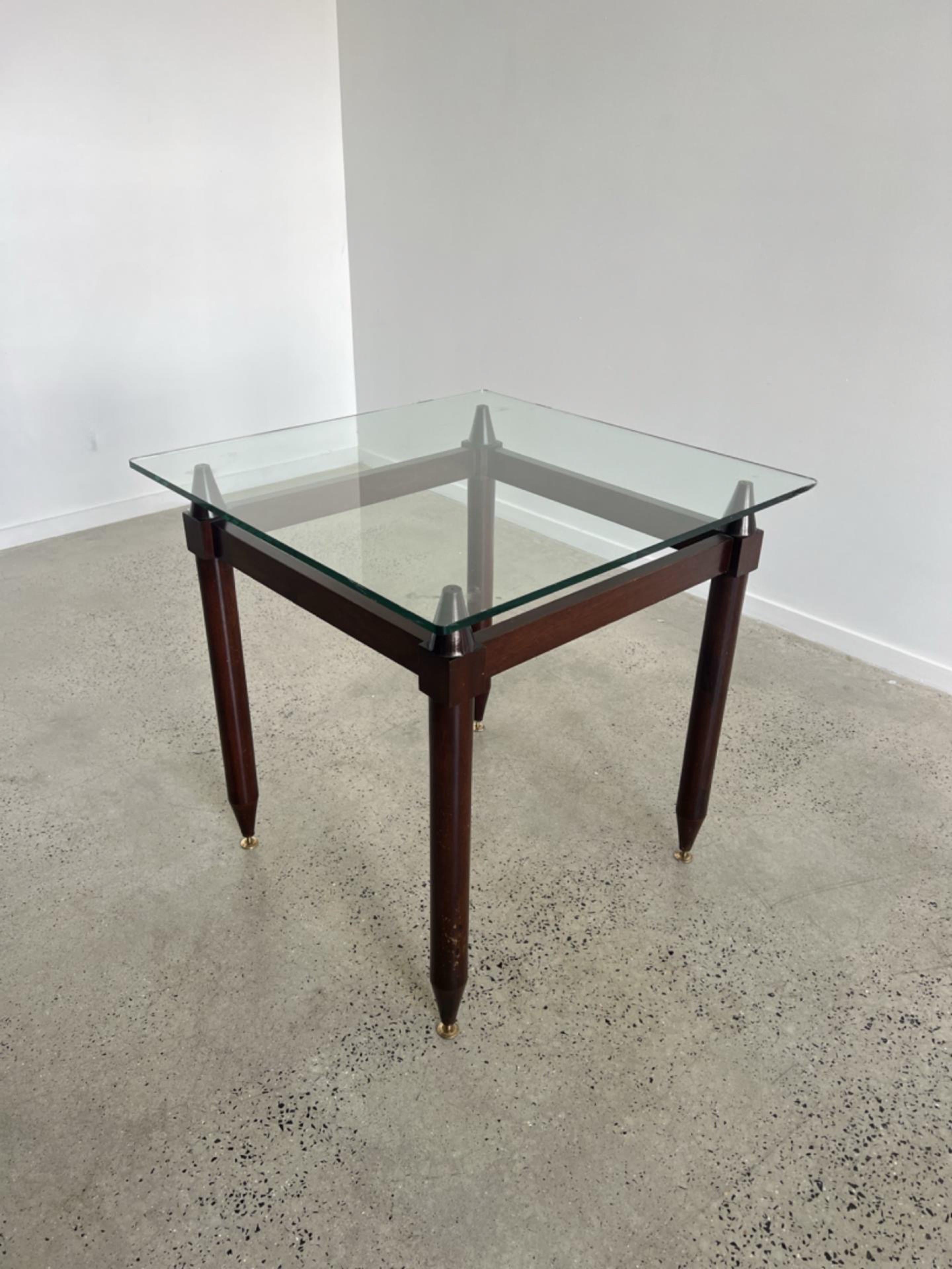 Italia Mid-Century Modern Square Glass Table For Sale 4