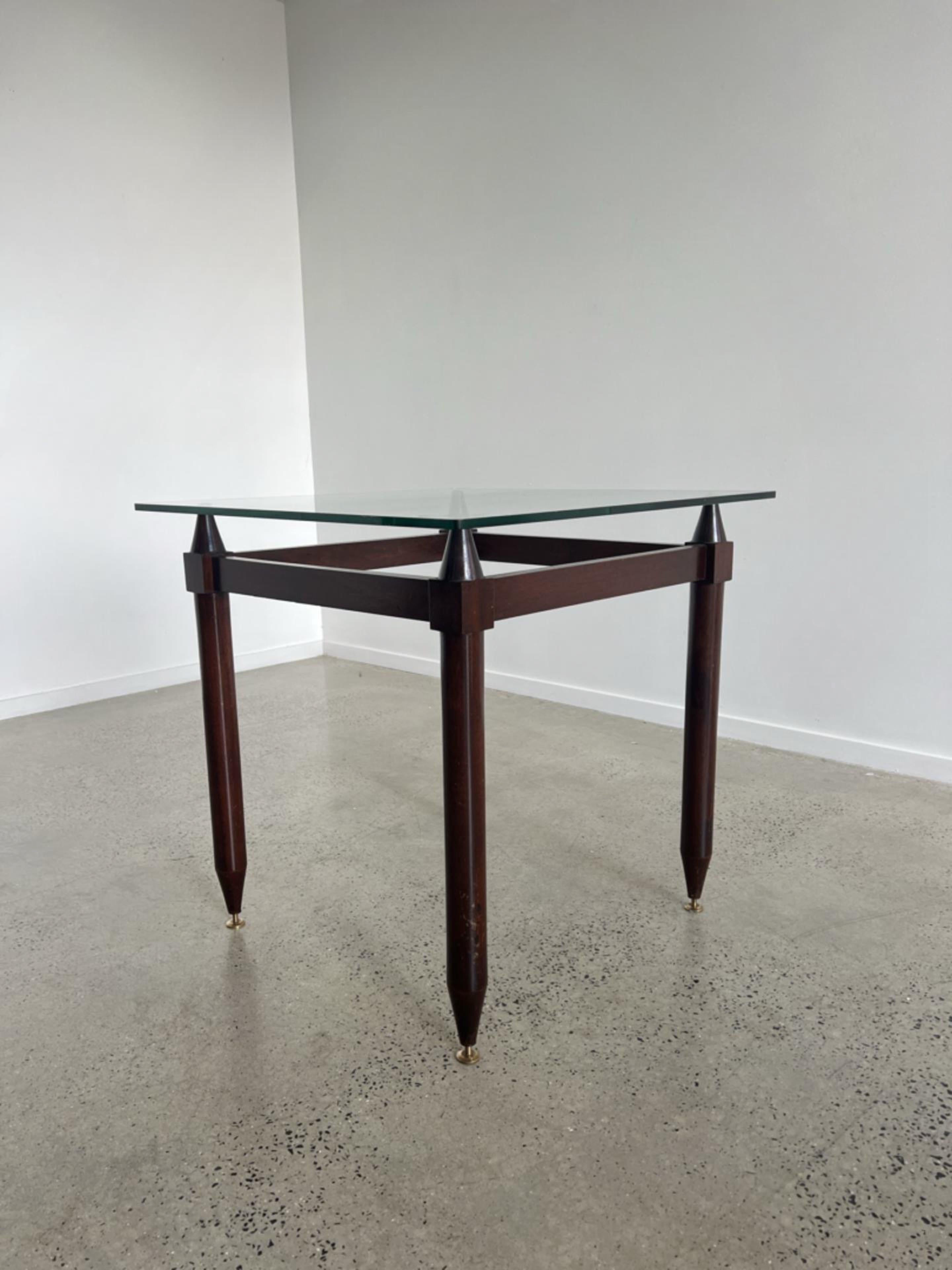 Italia Mid-Century Modern Square Glass Table For Sale 1