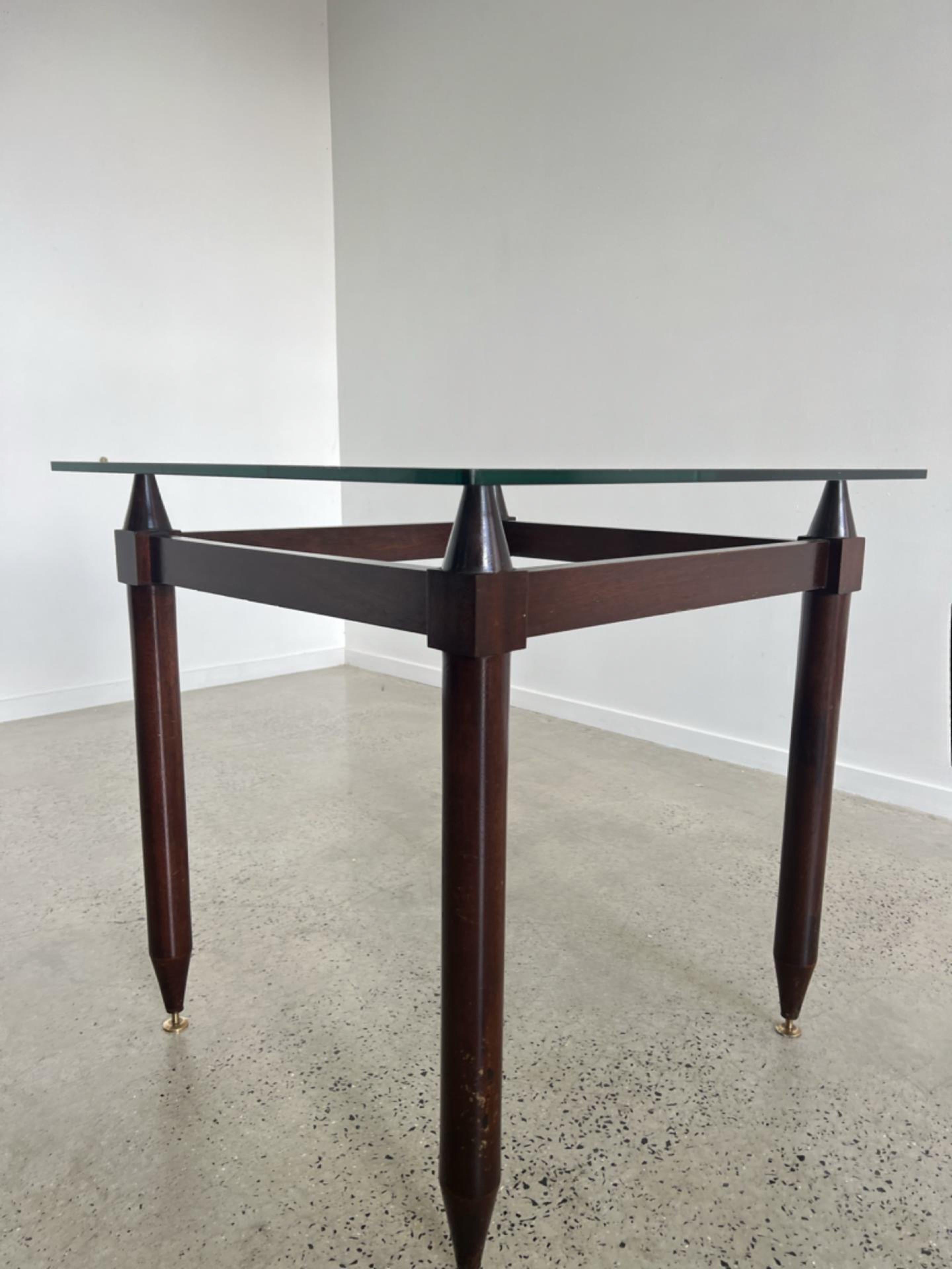 Italia Mid-Century Modern Square Glass Table For Sale 3