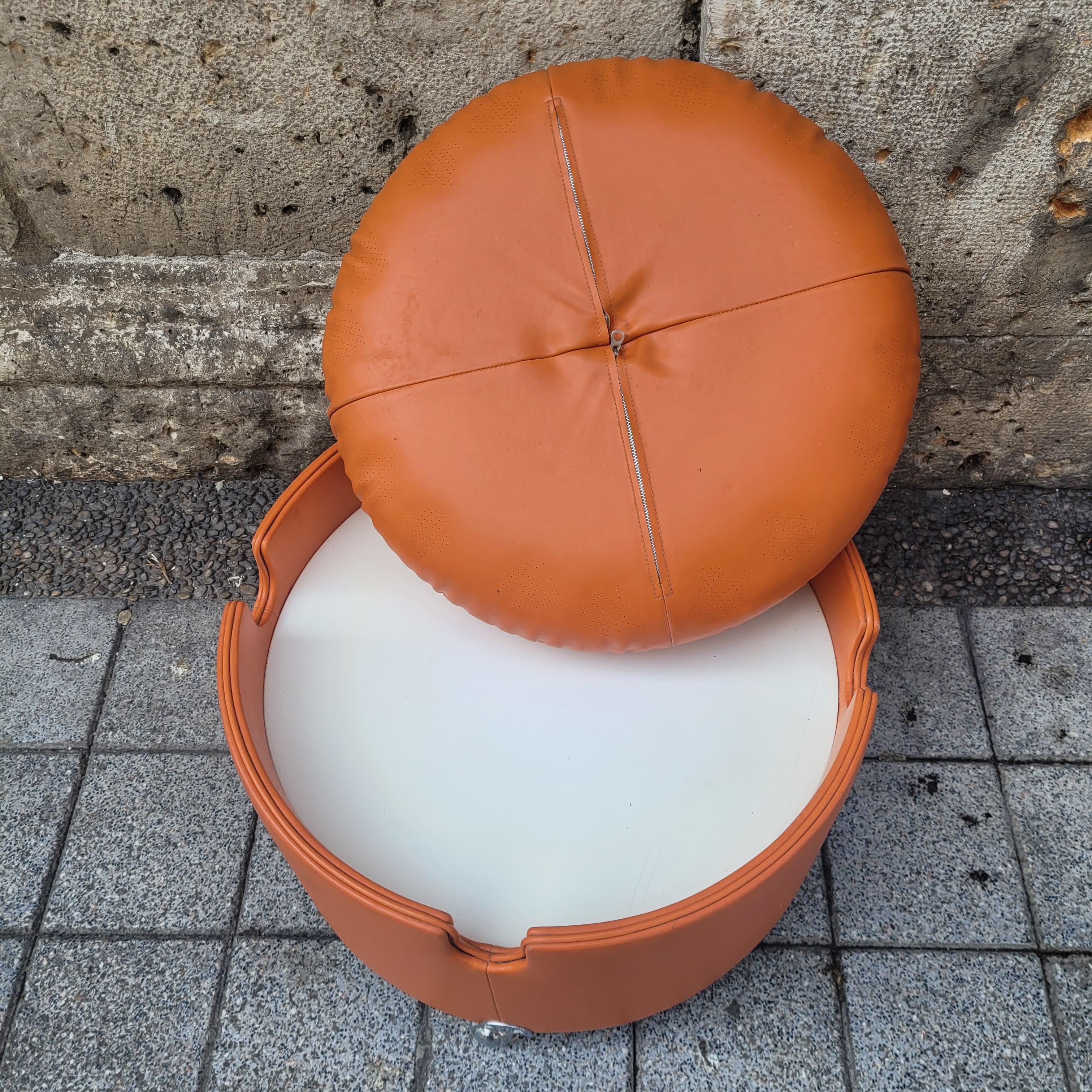 Leather Italia Orange leather pouf Luigi Massoni for Poltrona Frau For Sale
