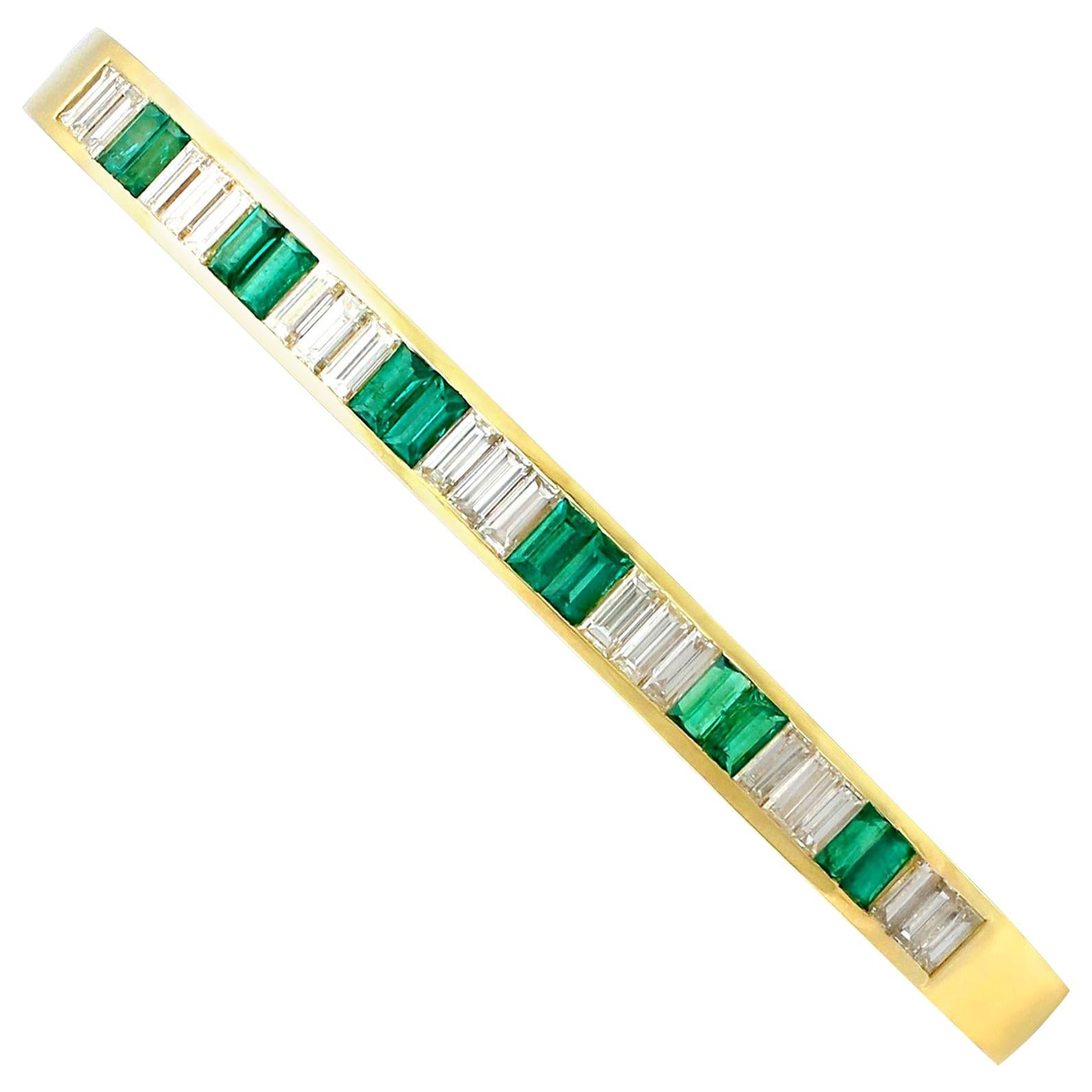 Italian 1.35 Carat Emerald 2.31 Carat Diamond Gold Bangle, circa 2000