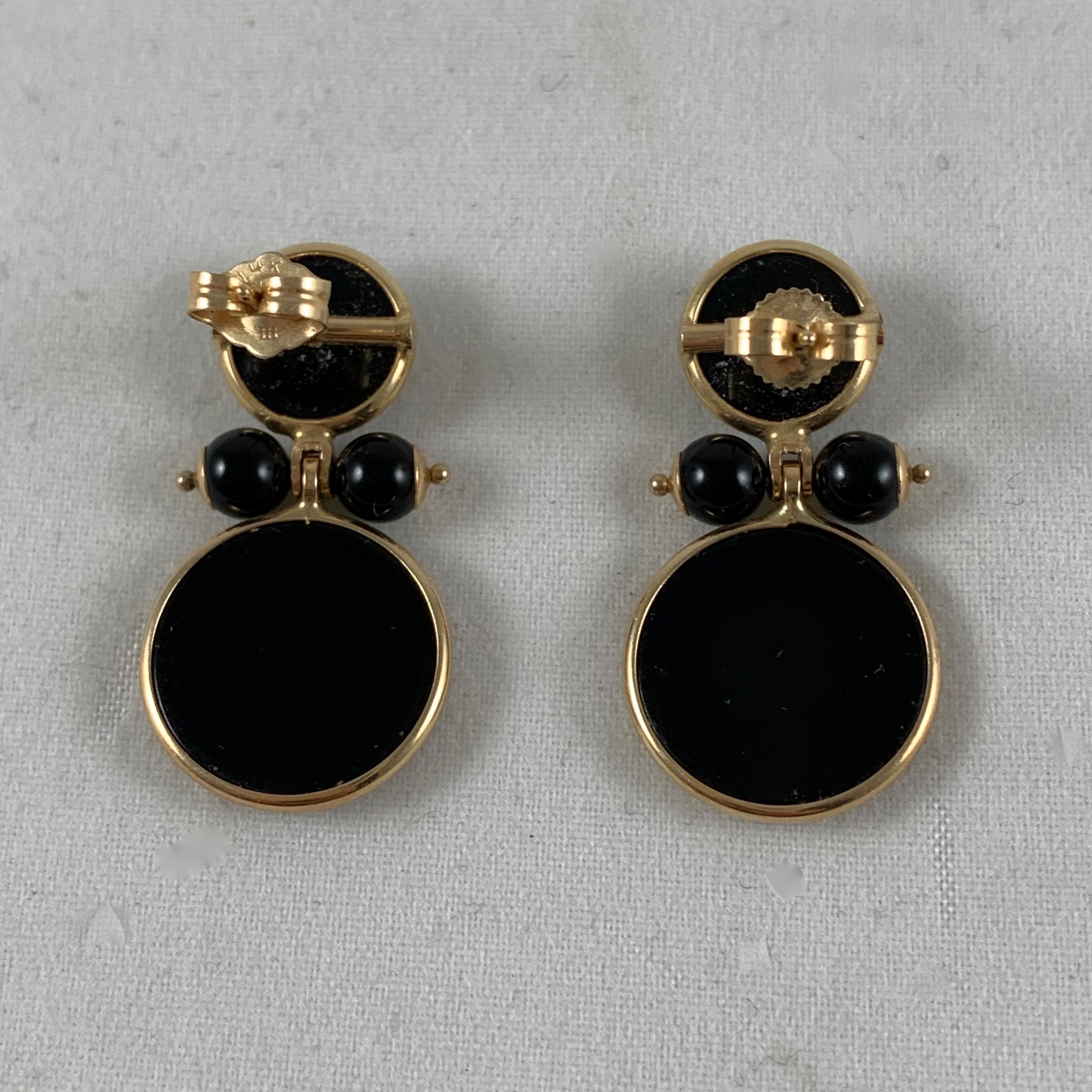 Italian 14-Karat Gold and Black Onyx Roman Armorial Intaglio Earrings For Sale 10