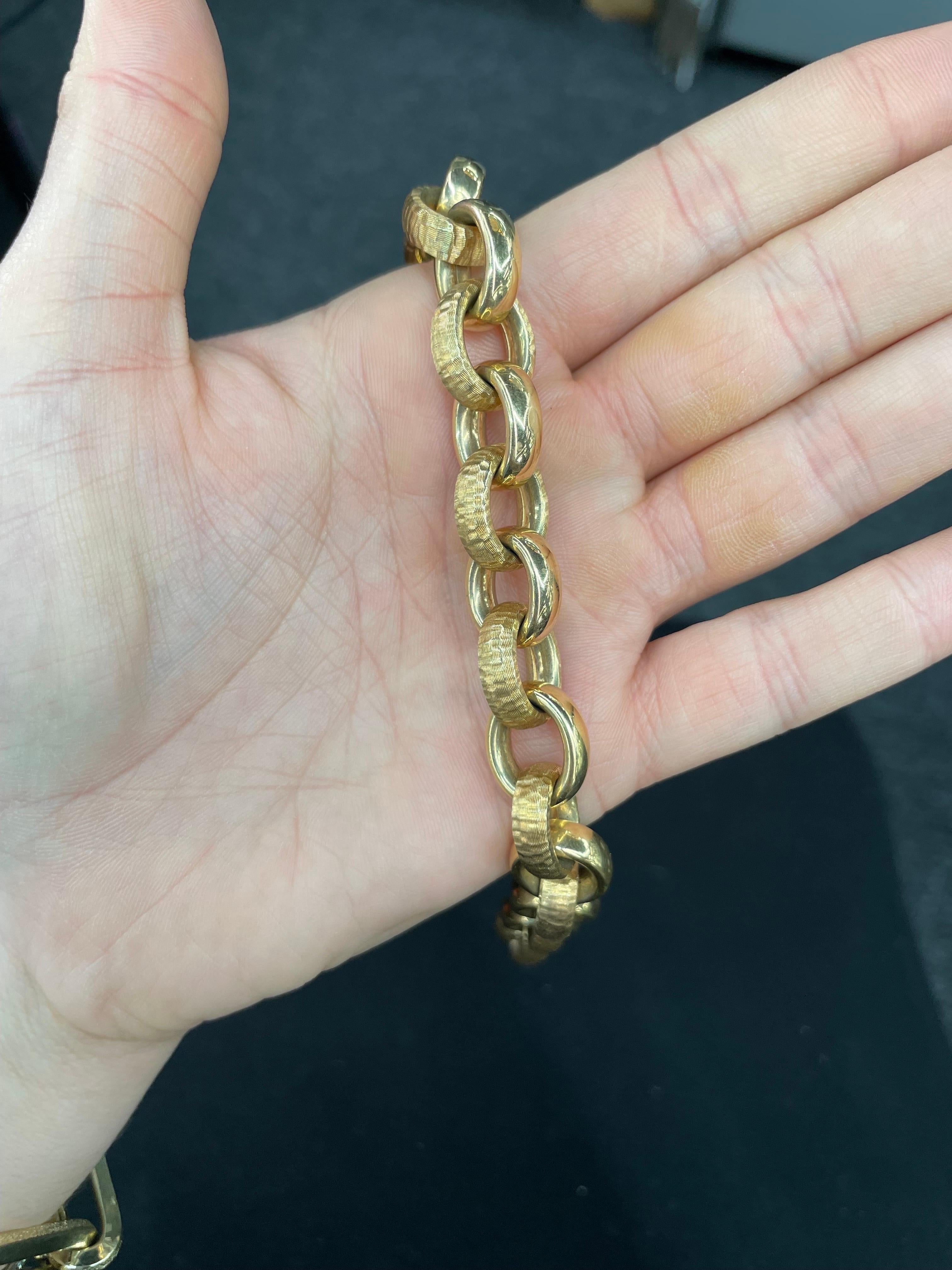Italian 14 Karat Rose Gold Polished & Hammer Finished Link Bracelet 36.6 Grams  For Sale 3