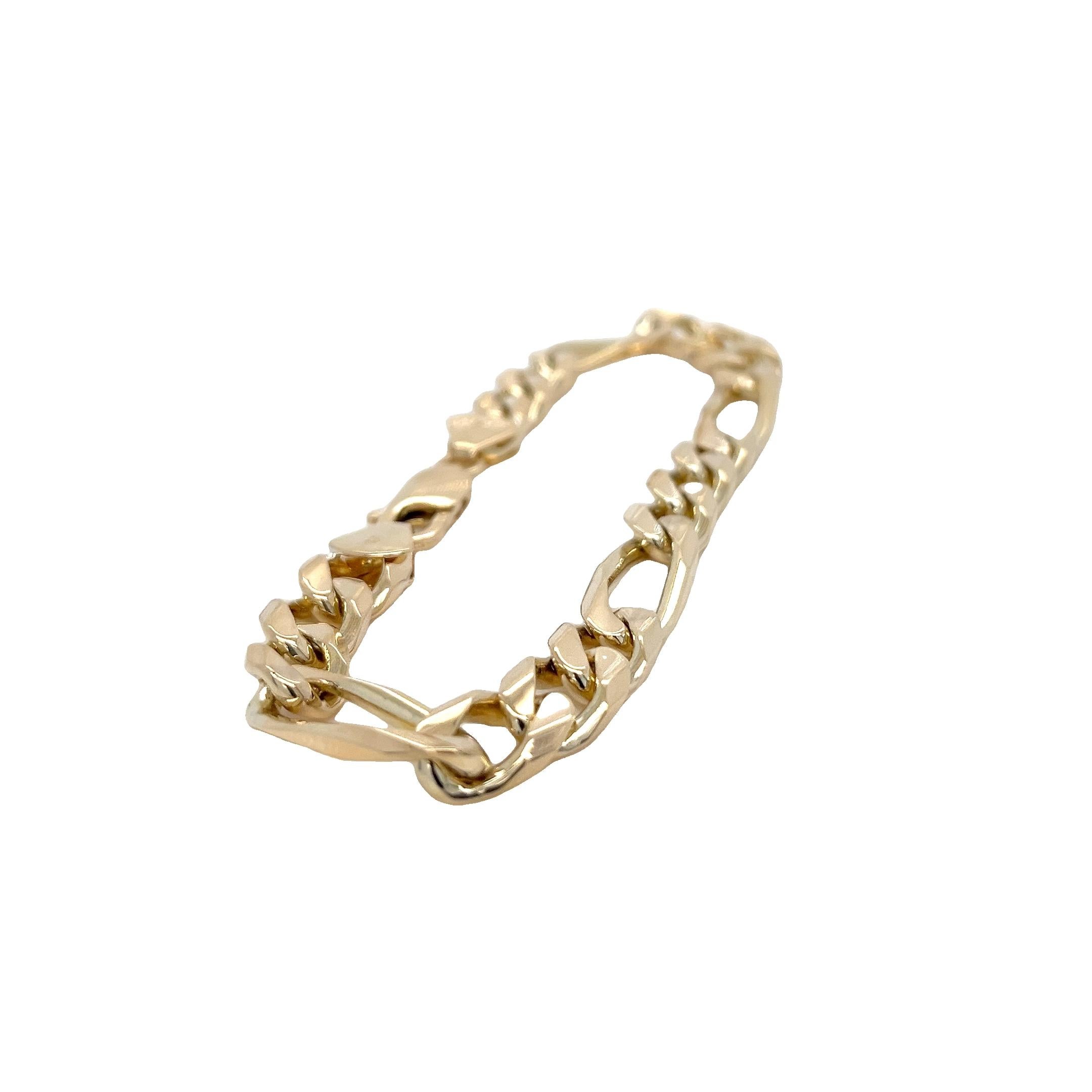 Italian 14 Karat Yellow Gold 8.1mm Figaro Chain Bracelet In Good Condition For Sale In Coral Gables, FL