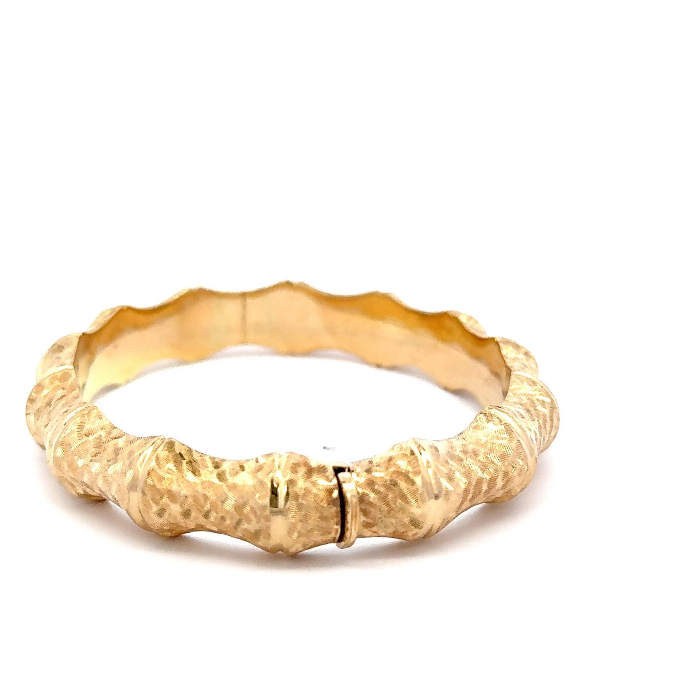 Bracelet jonc italien en or jaune 14 carats et bambou 17,1 grammes 7 pouces  en vente 1