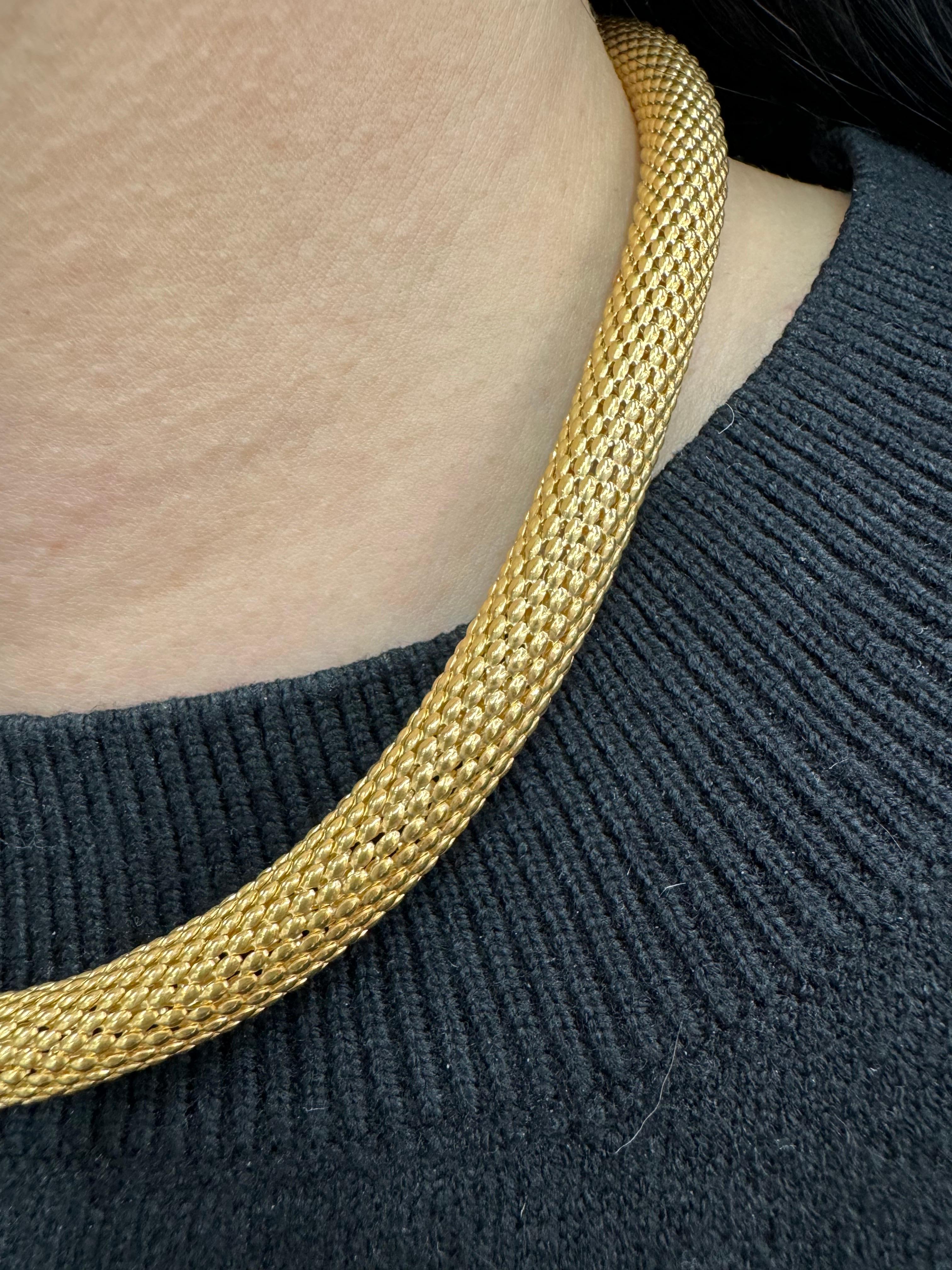 Italian 14 Karat Yellow Gold Woven Tube Necklace 34.5 Grams 17 Inches For Sale 1