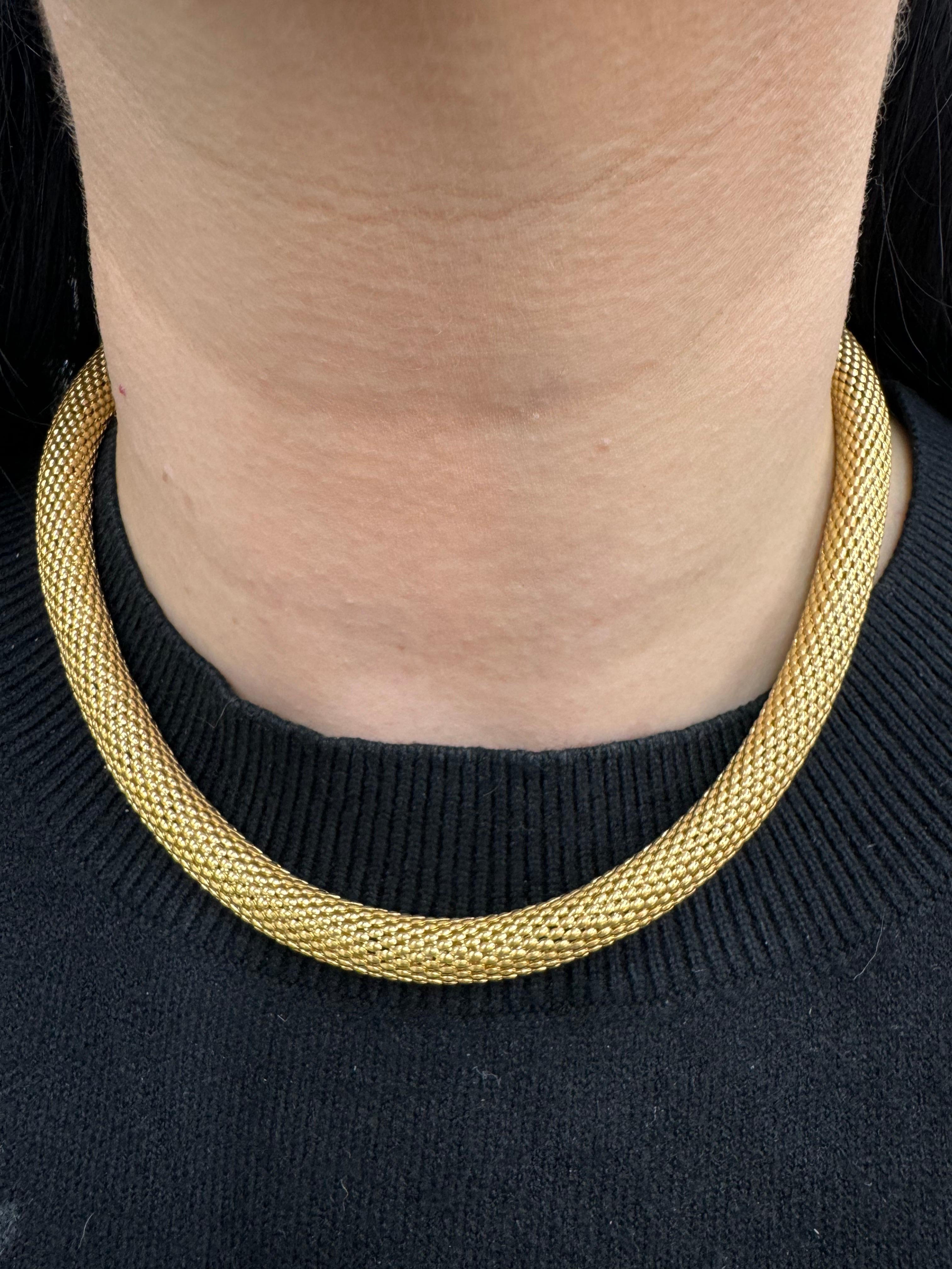 Italienische gewebte Röhrenhalskette aus 14 Karat Gelbgold 34,5 Gramm 17 Zoll im Angebot 2