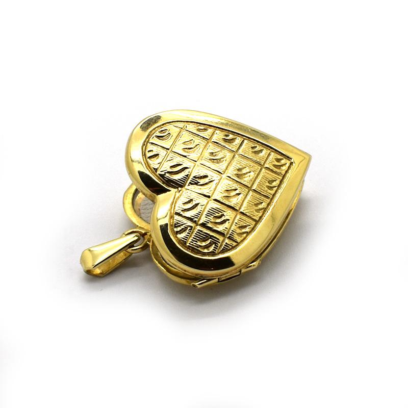 Italian 14 Carat Gold Heart Locket In Good Condition In London, GB