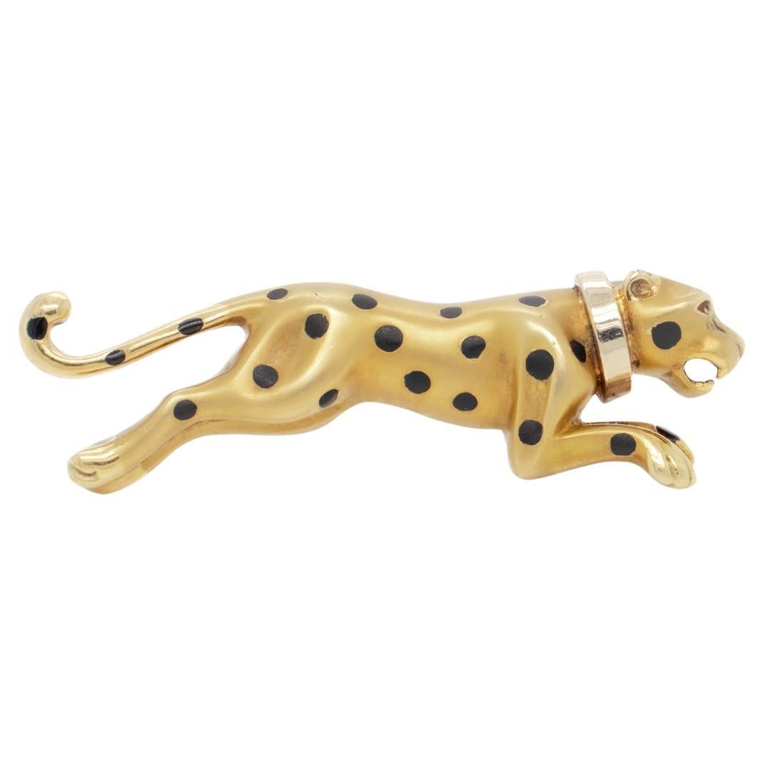 Italienische 14k Gold- und schwarze Emaille-Brosche mit Leoparden- oder Panthermotiv im Angebot