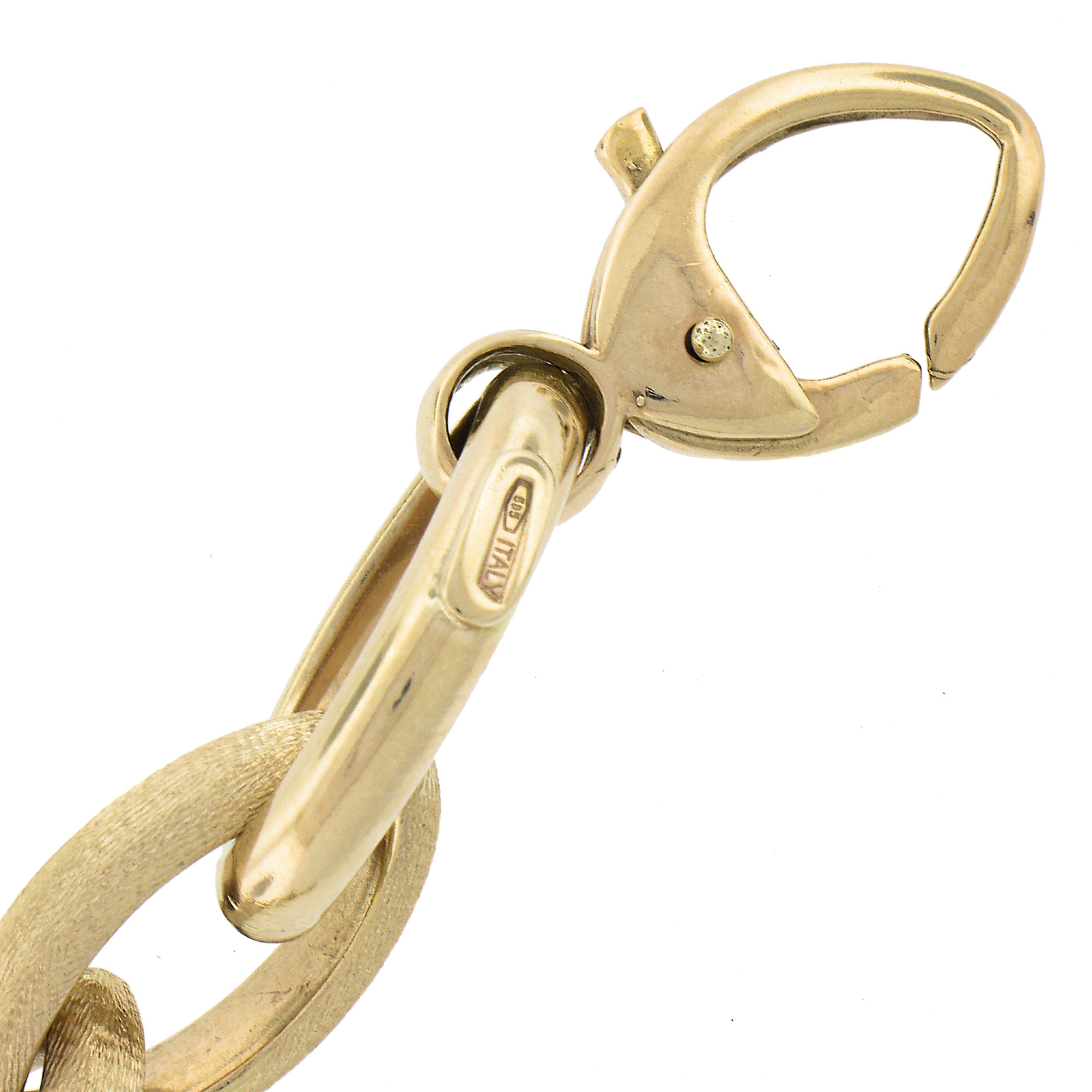 Italian 14K Gold Brushed & Polished Finish Open Marquise Shape Link Bracelet For Sale 1