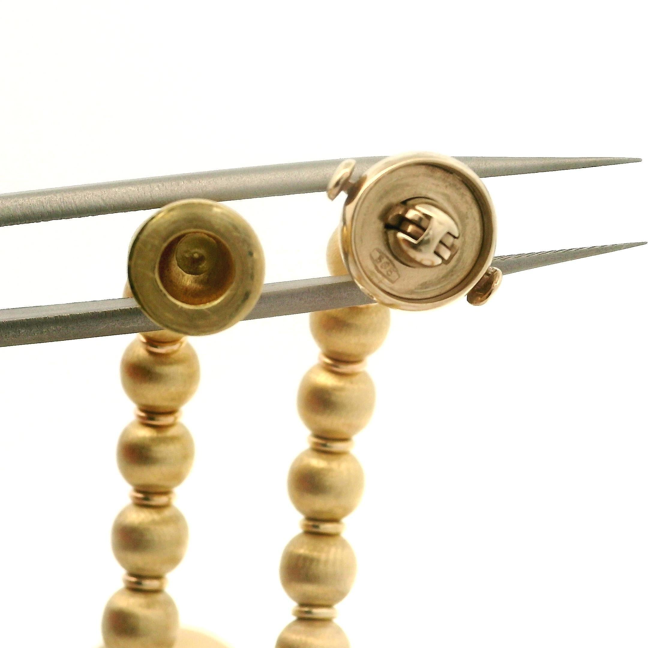 Matériau : Or jaune 14K
Poids : 46,51 grammes
Type de collier : Perles graduées sur chaîne à maillons en forme de boîte
Longueur du collier : 18,5 pouces
Fermeture : Fermeture à poussoir
Épaisseur des perles : Graduée de 5.9mm à 23.9mm
Condit : 1