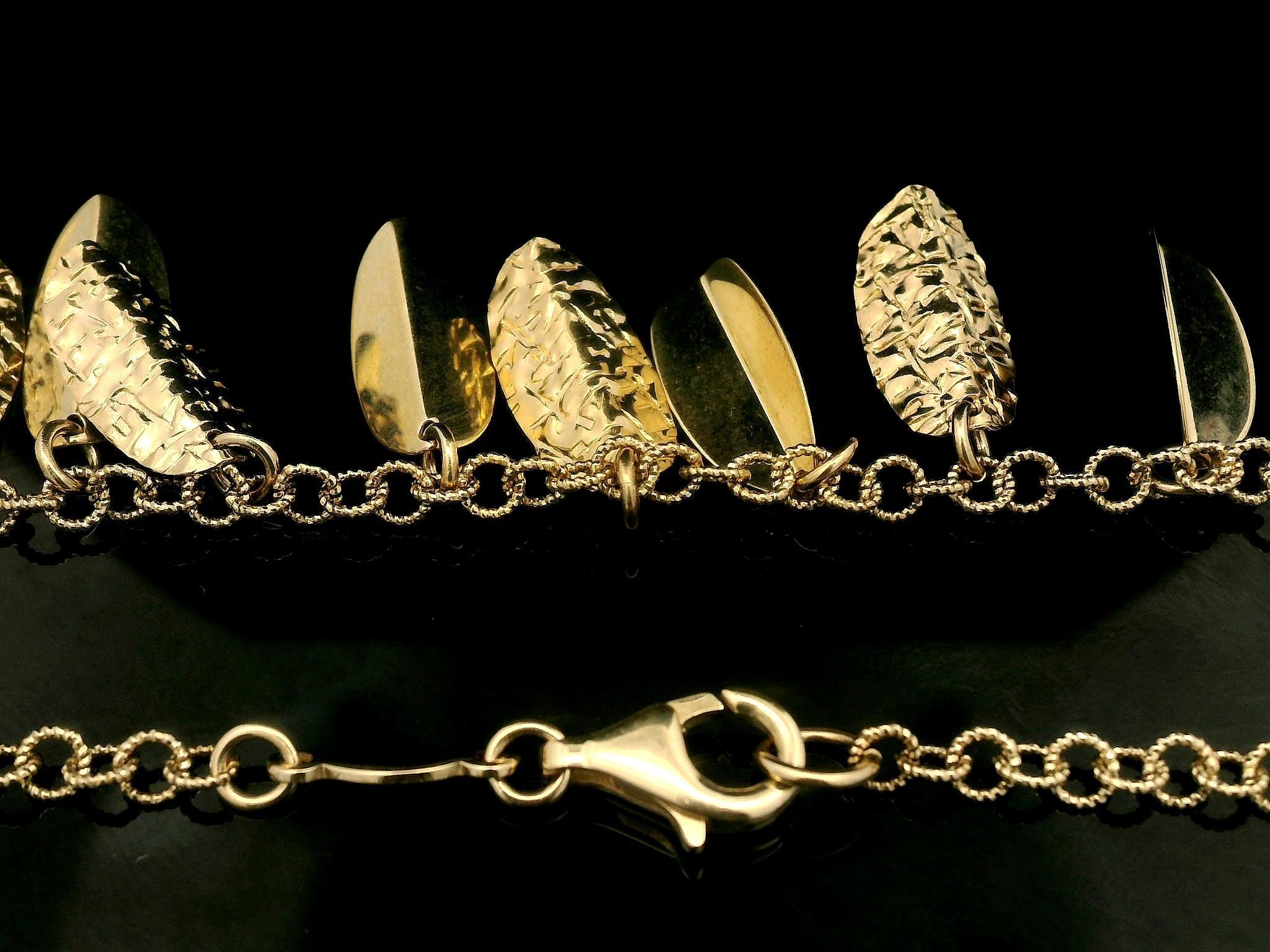 Collier italien à maillons câbles texturés en or 14 carats avec pendentif lustre Bon état - En vente à Montclair, NJ