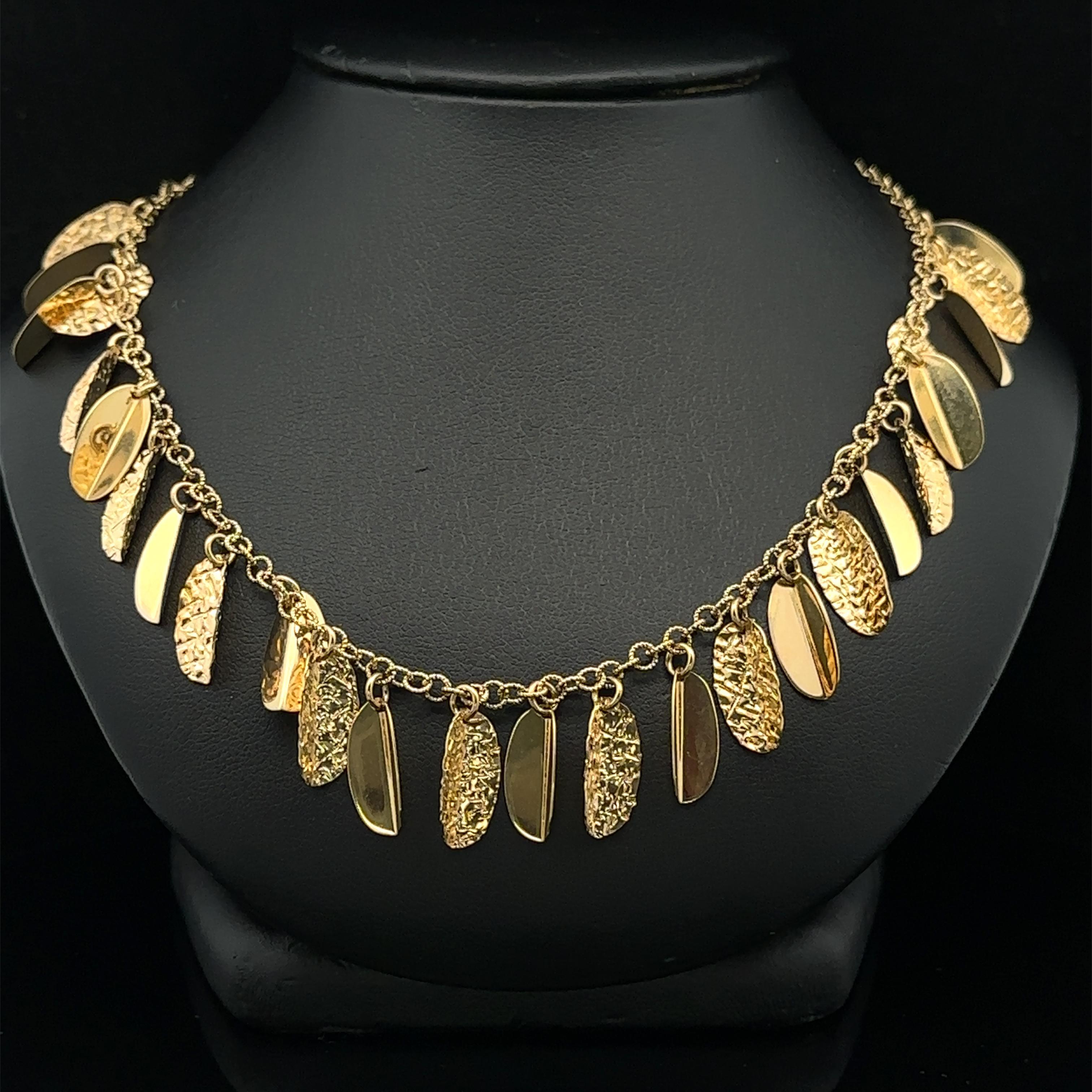 Collier italien à maillons câbles texturés en or 14 carats avec pendentif lustre en vente 2