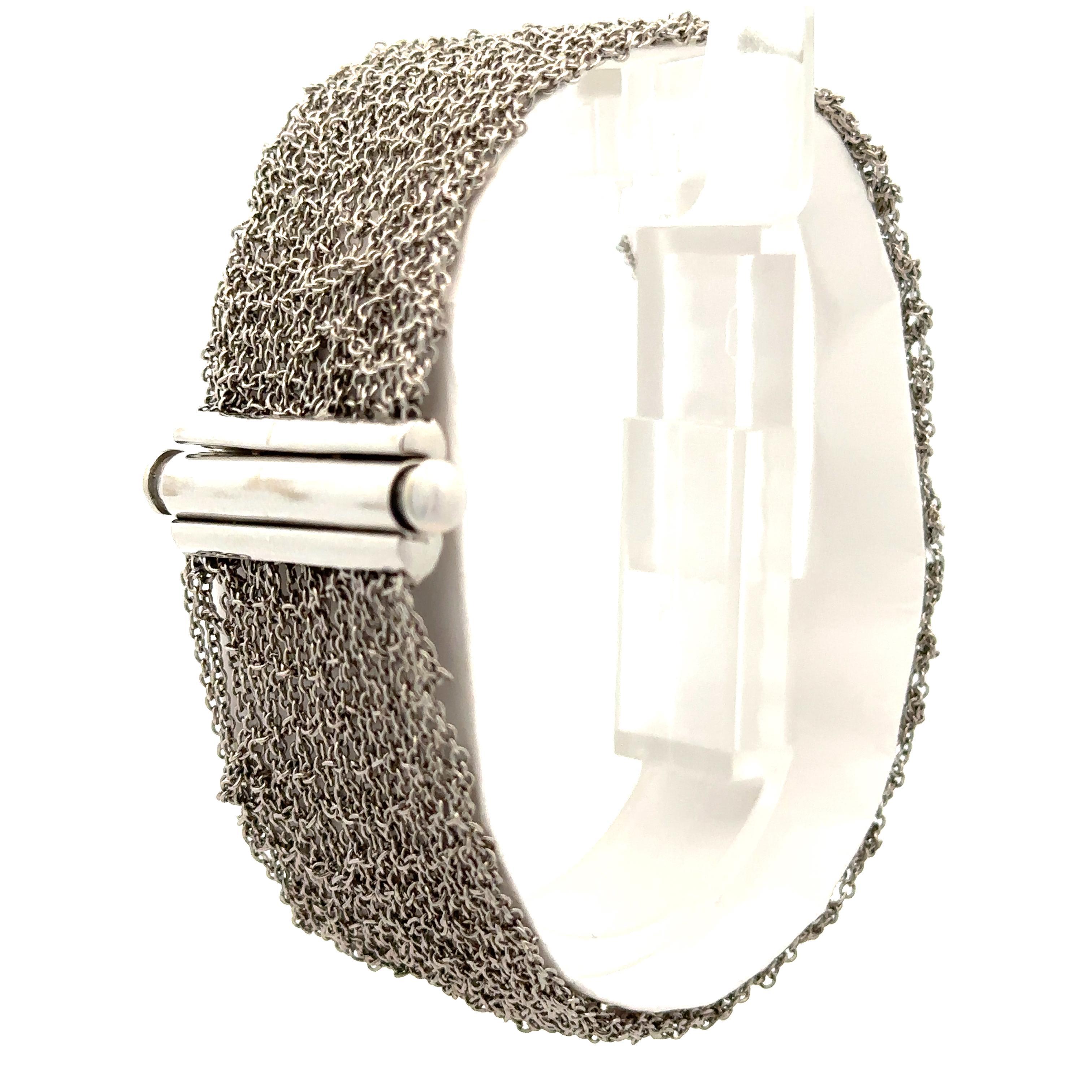 Bracelet italien en or blanc 14 carats en maille câble large avec fermoir à poussoir en vente 1
