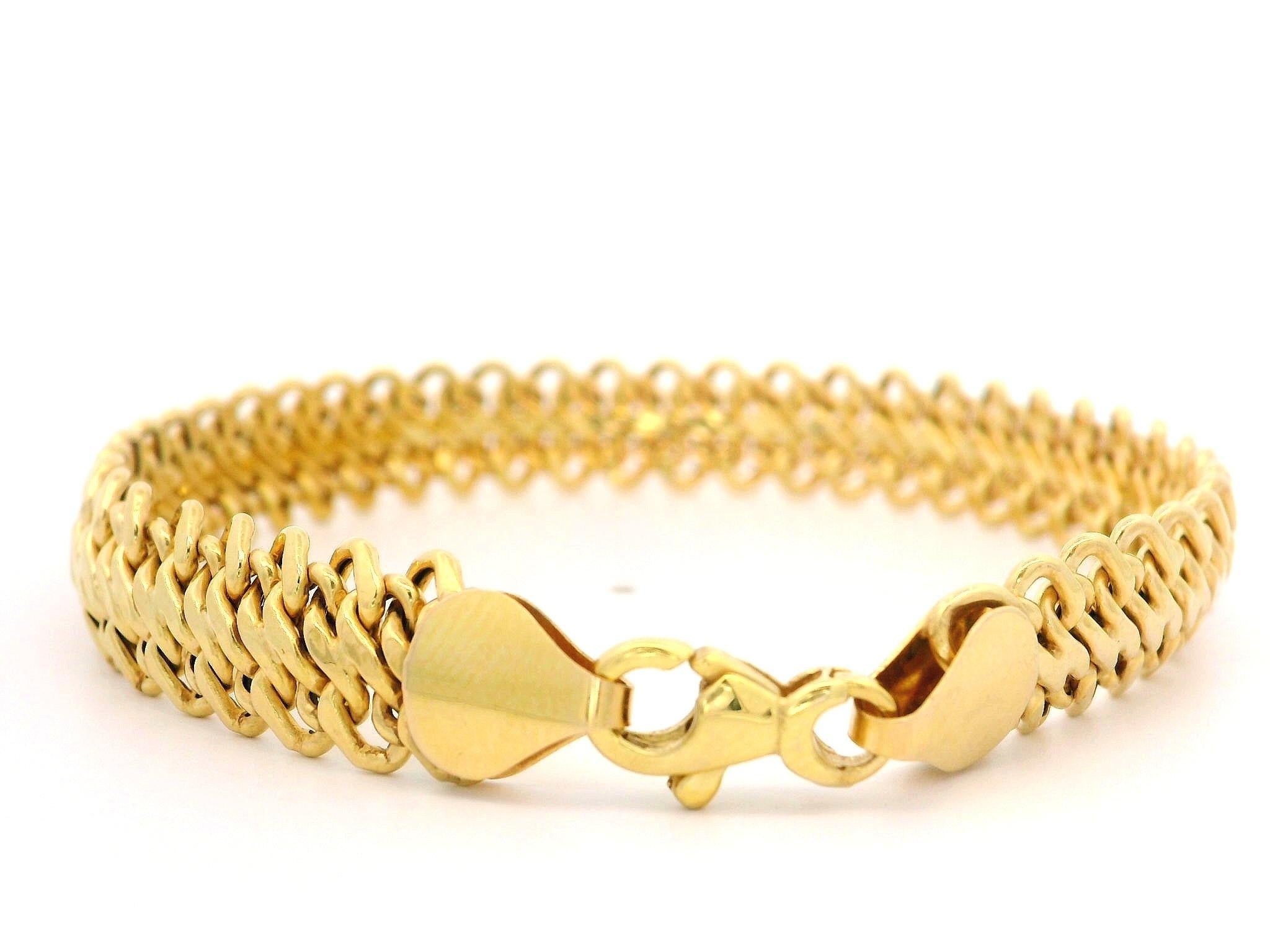 Italian 14k Yellow Gold Flat Slightly Domed Link Bracelet w/ Lobster Clasp In Excellent Condition In Montclair, NJ