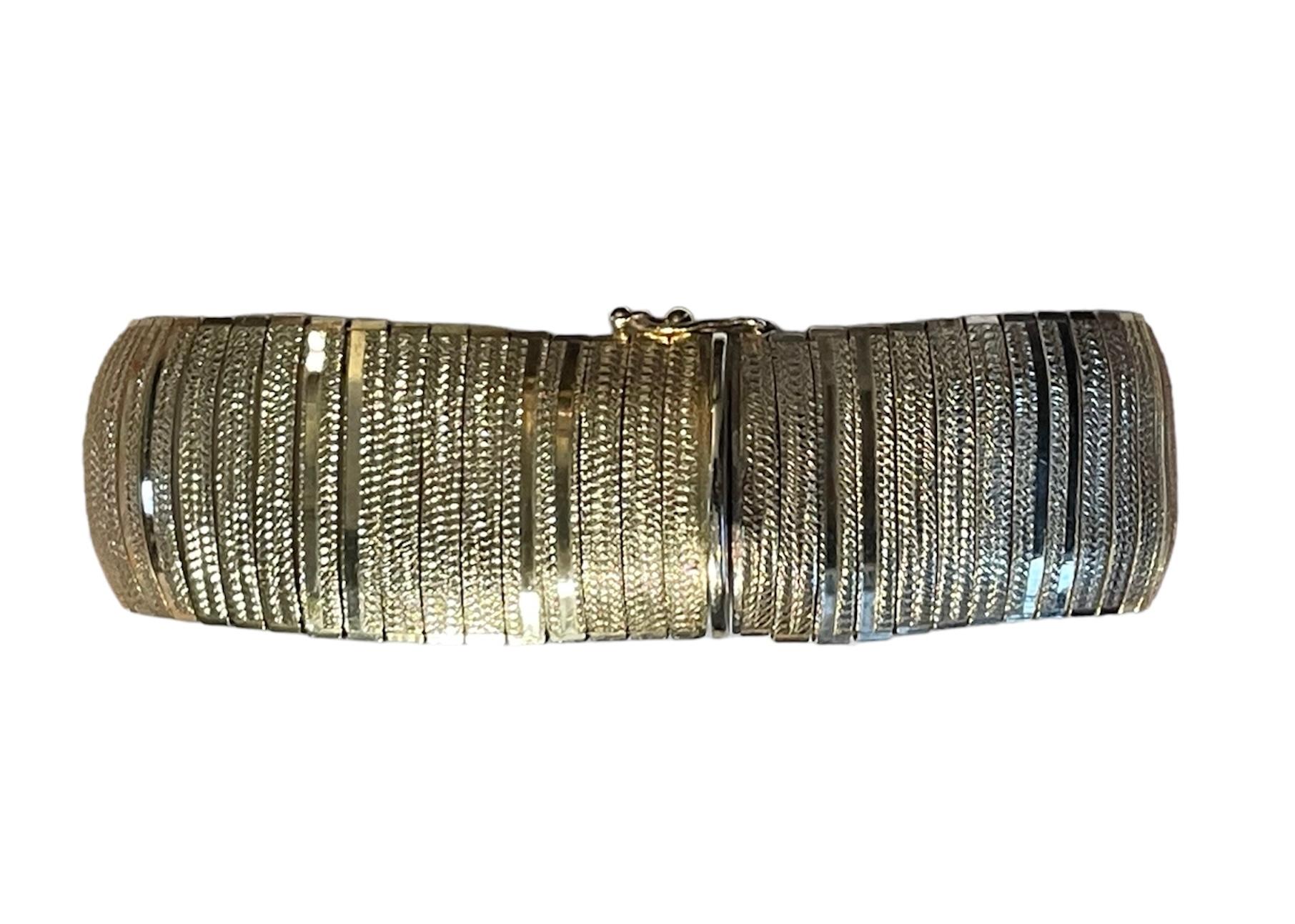Italian 14k Yellow Gold Flexible Link Bracelet For Sale 2