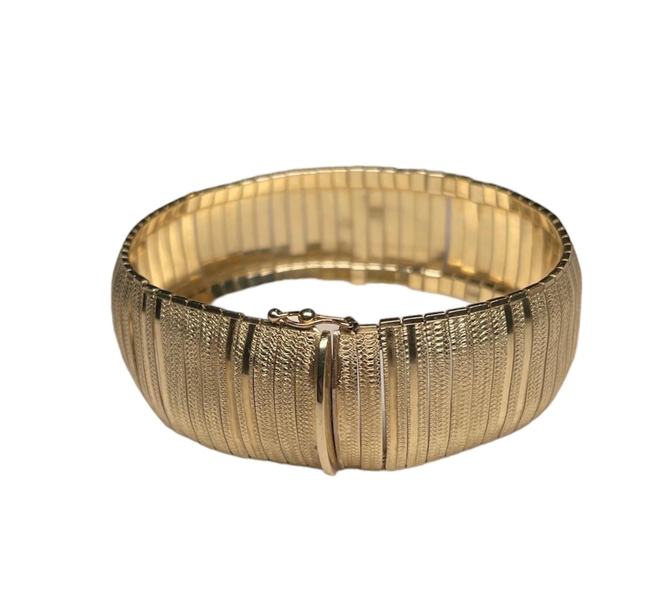 Italian 14k Yellow Gold Flexible Link Bracelet For Sale 4